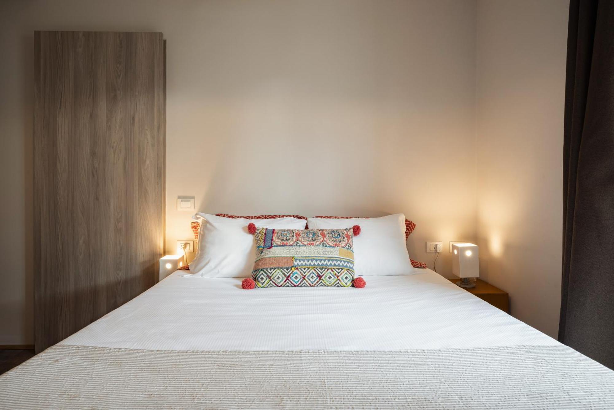 Junior Suite with Balcony,1590340514:JPEG