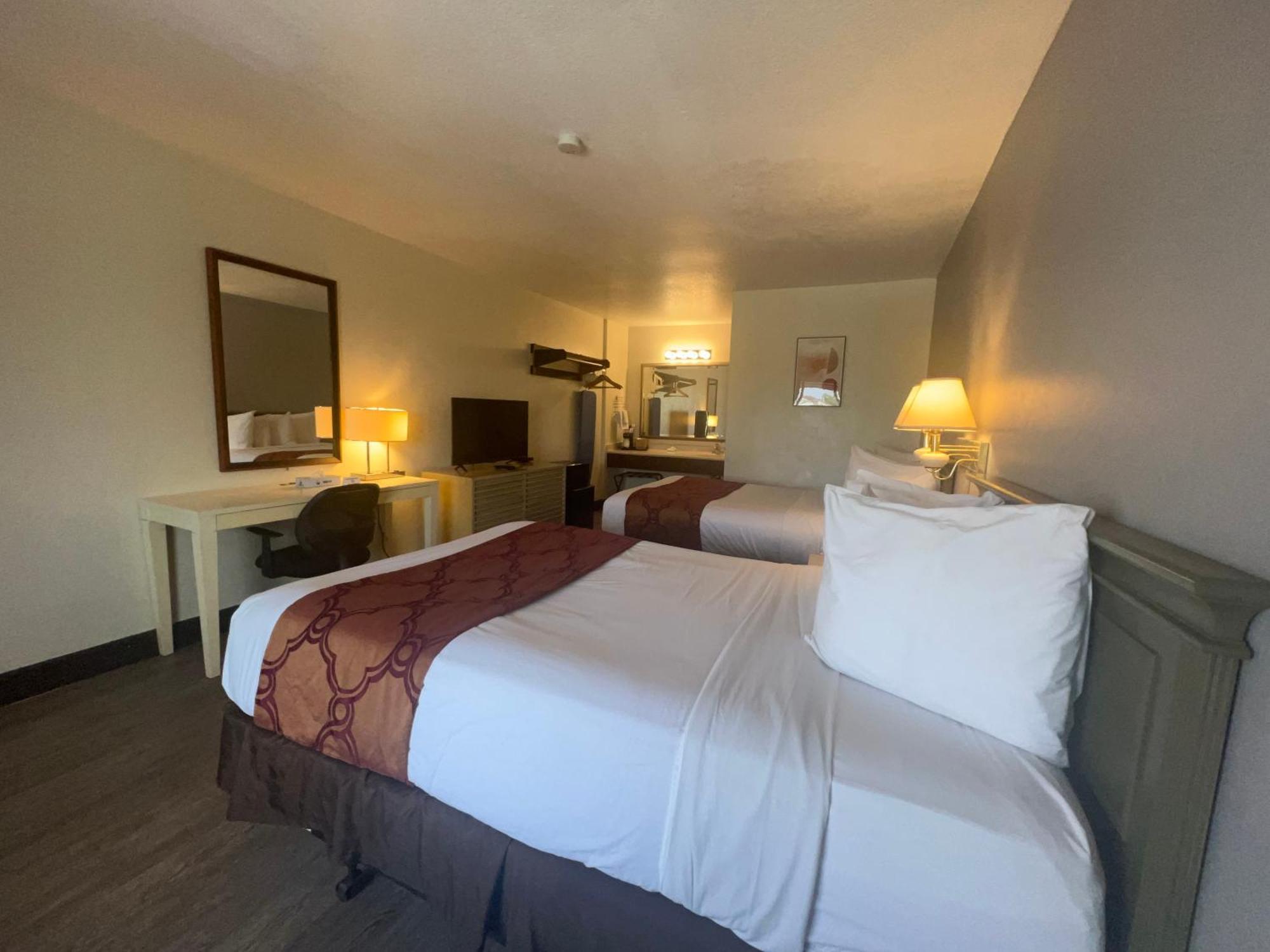 Traditional Double Room,1590386151:JPEG