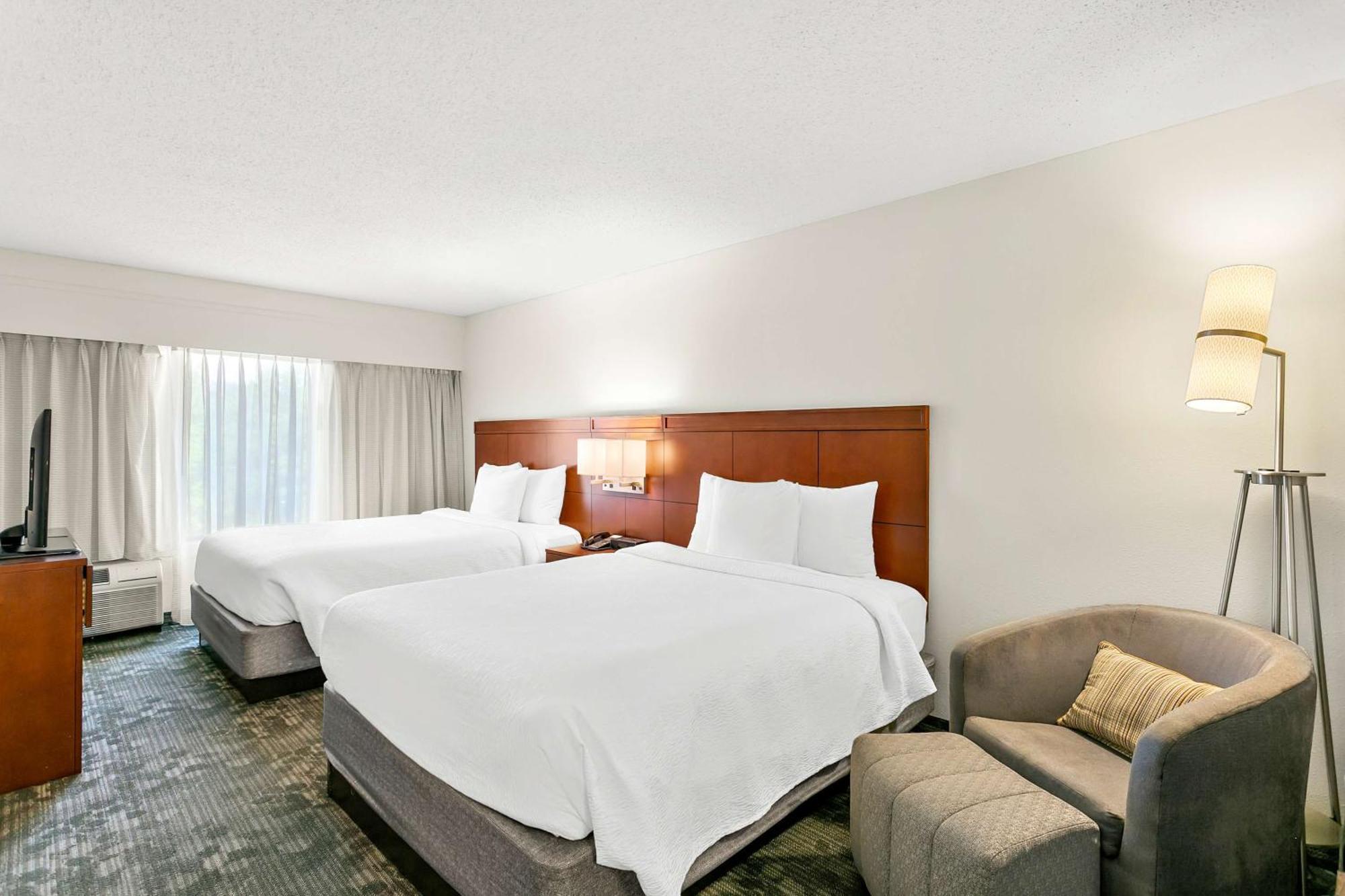 One-Bedroom Suite with Two Queen Beds