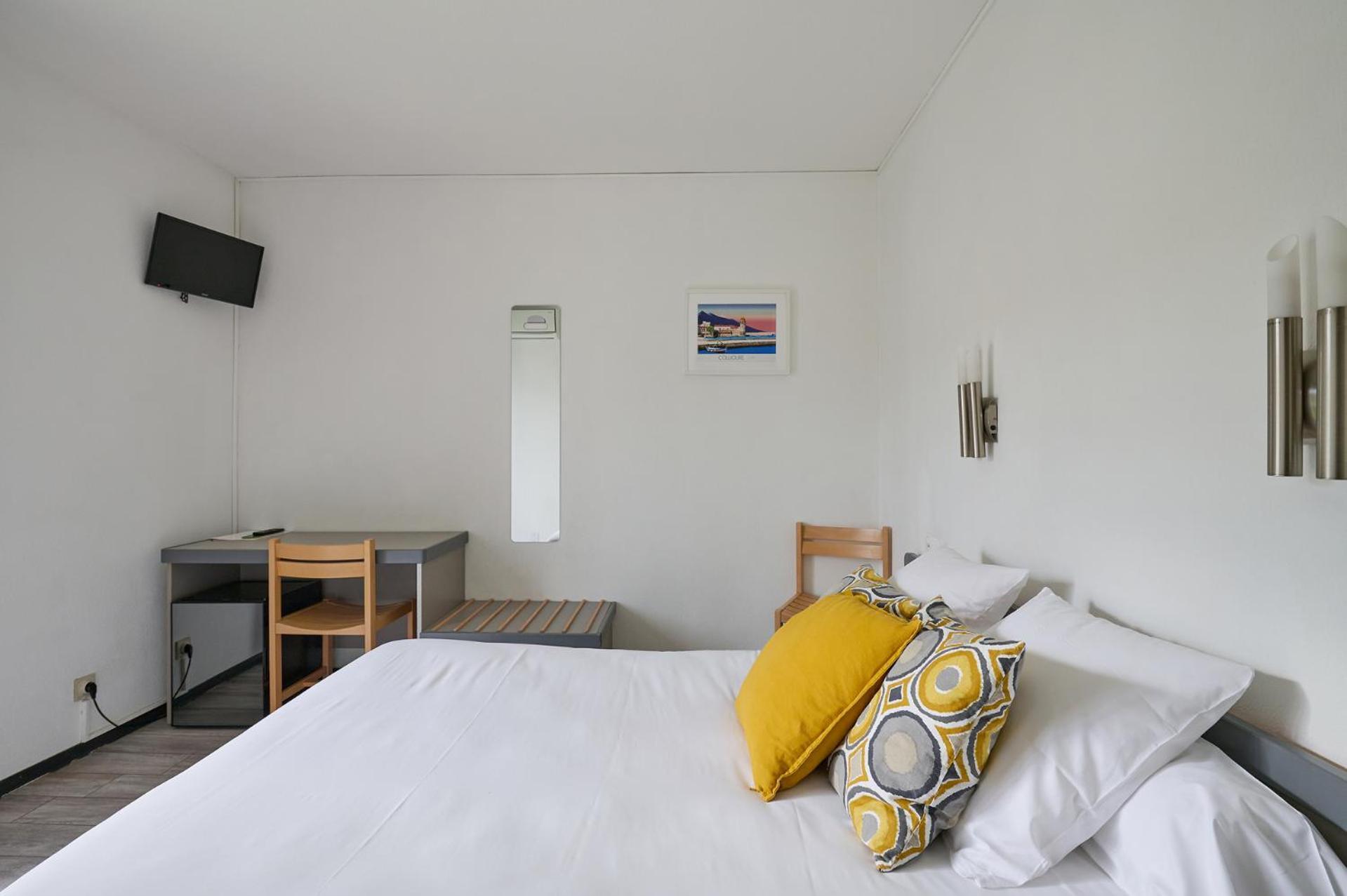 Chambre Double Confort avec Balcon et Climatisation - Côté Cour