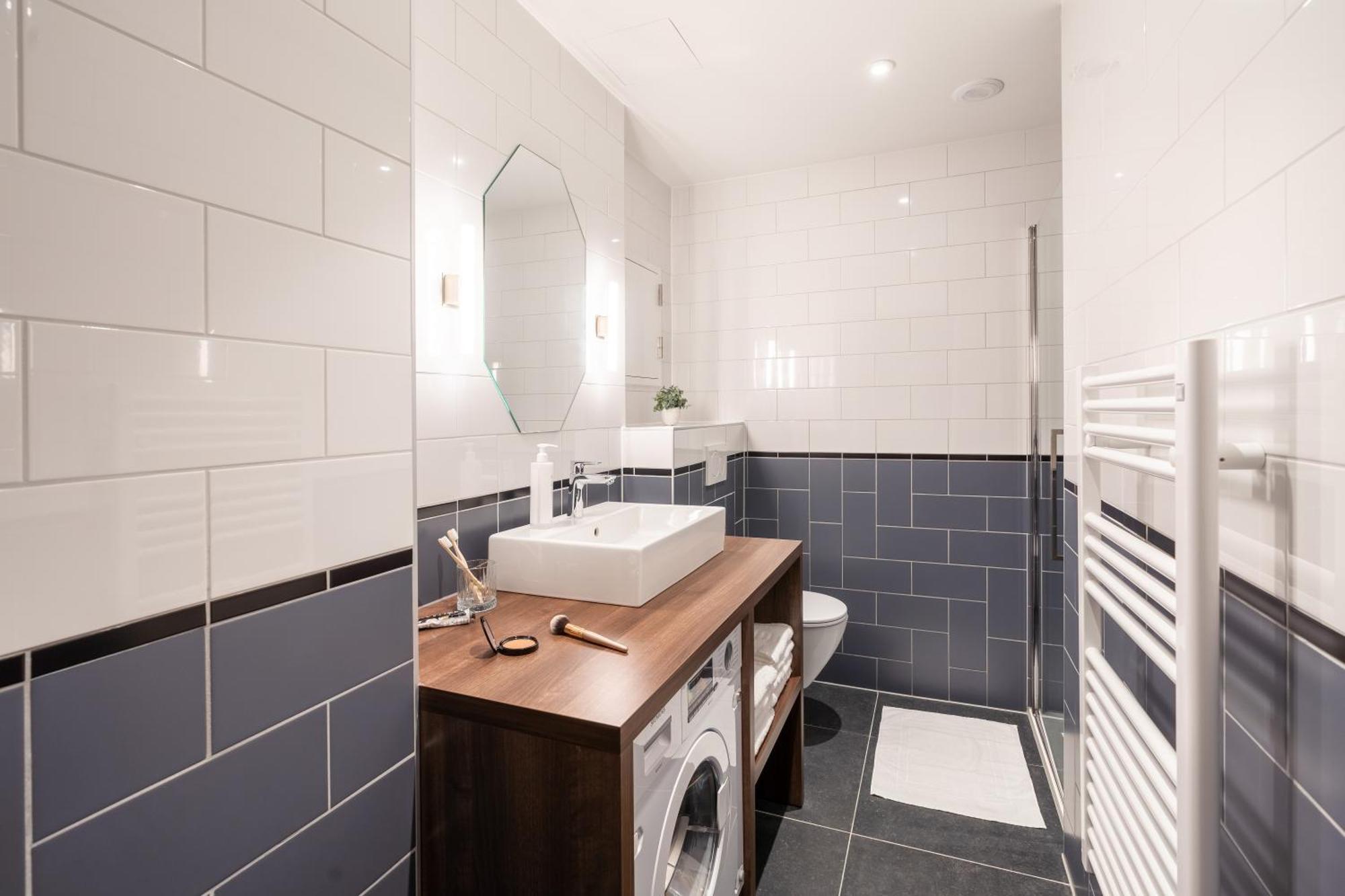 Large 2 Bedroom Apartment with Terrace and Sofa Bed,1592199354:JPEG