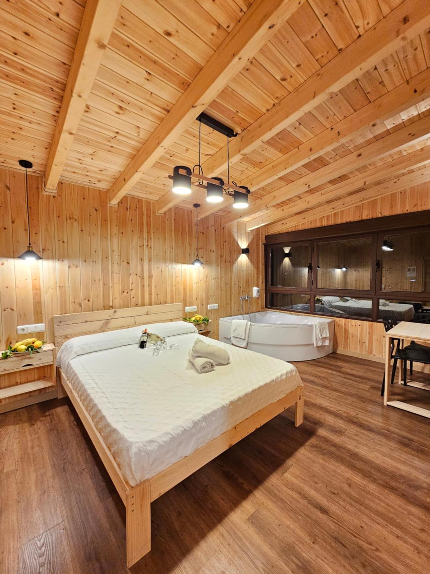 Suite Deluxe com Banheira de Hidromassagem