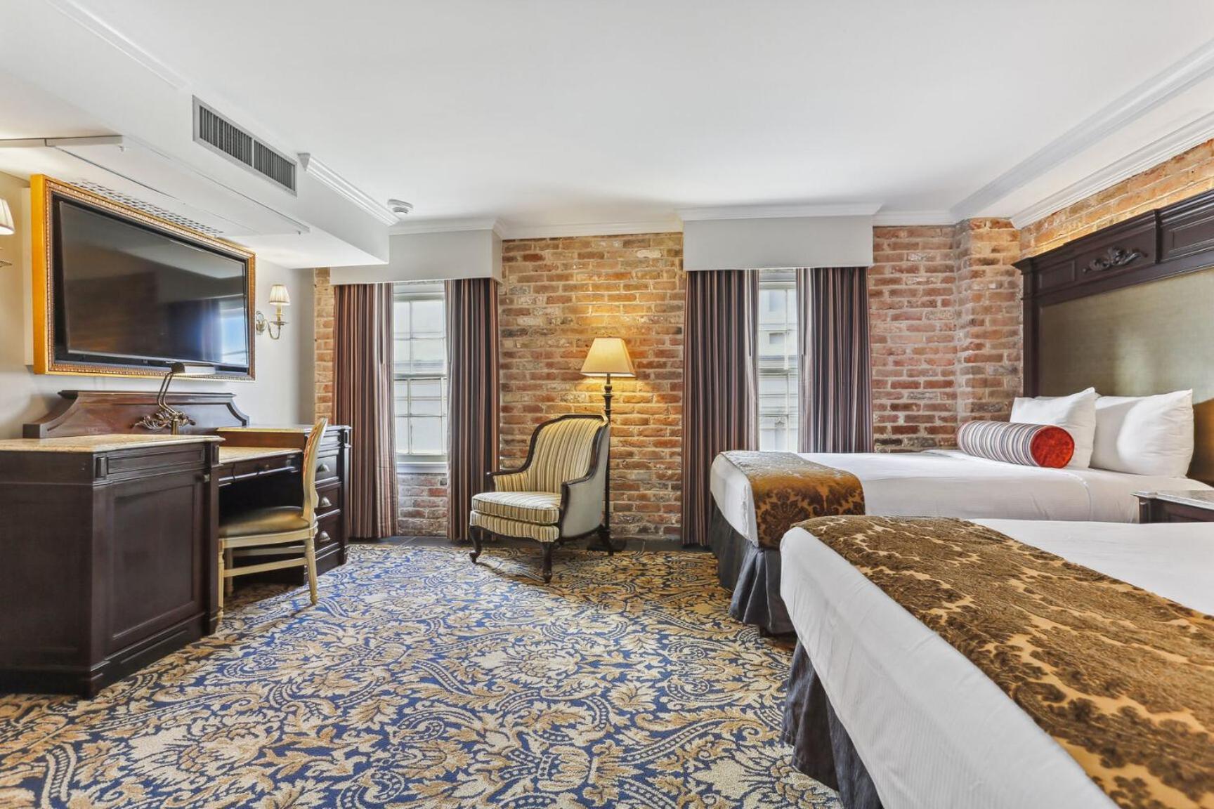 Deluxe Double or Twin Room
