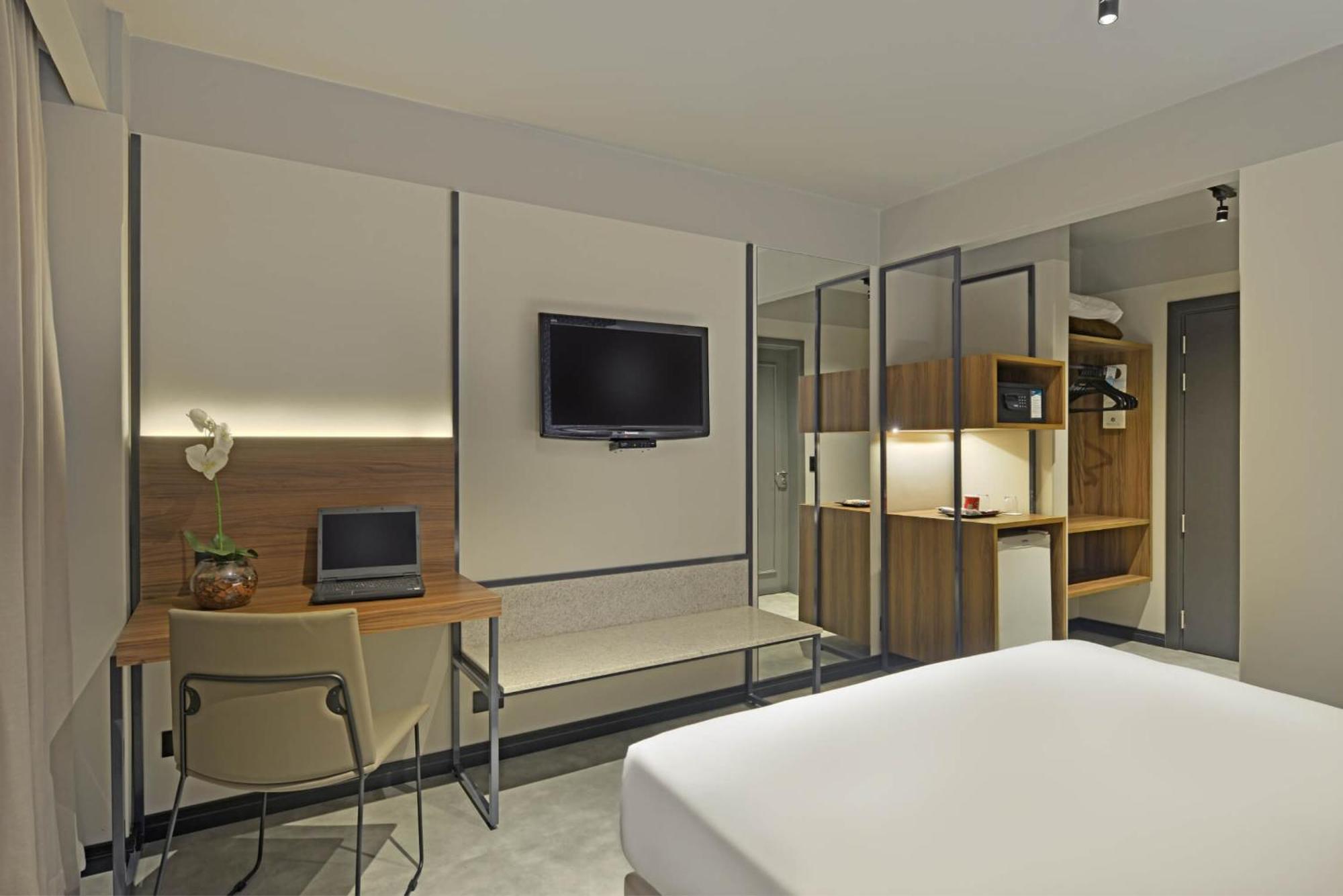 Standard Room with Double Bed,1594681468:JPEG