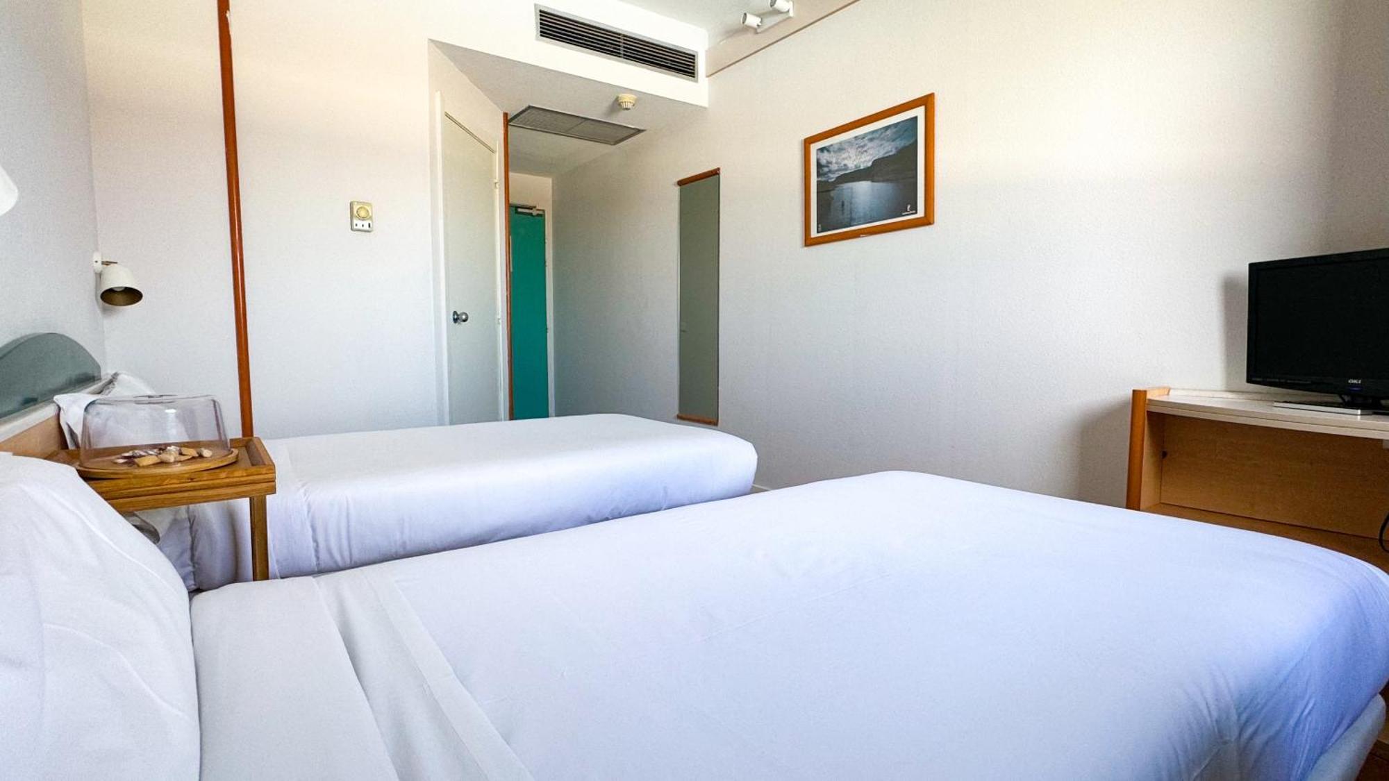 Double or Twin Room,1594682388:JPEG