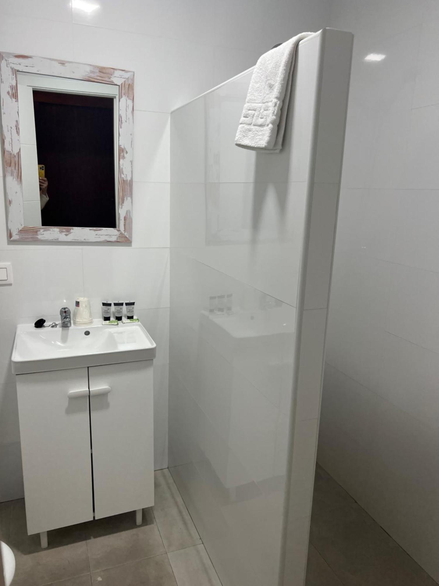 Triple Room,1594690748:JPEG