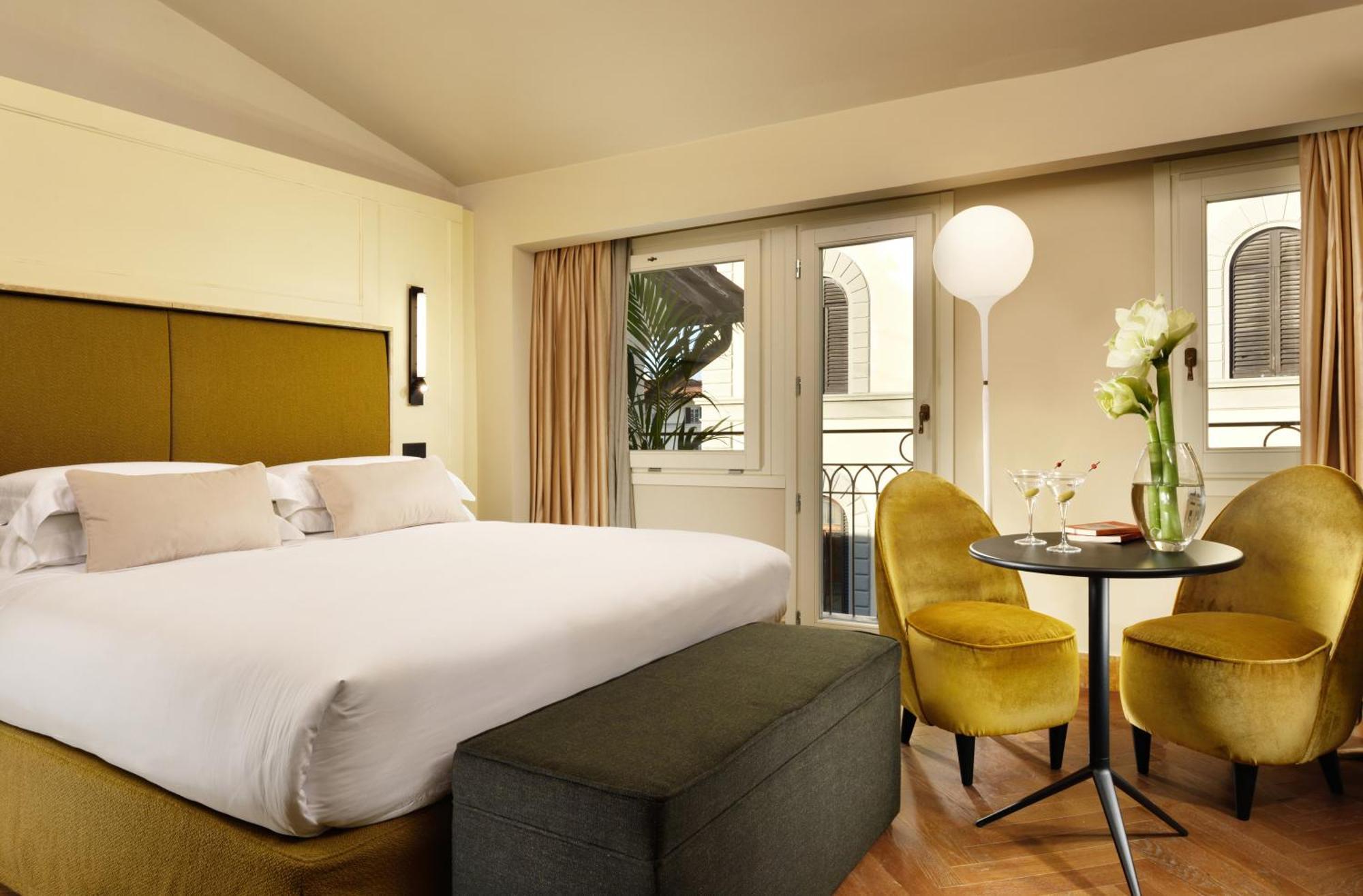 Quarto Deluxe com Cama de Casal ou 2 de Solteiro e Varanda
