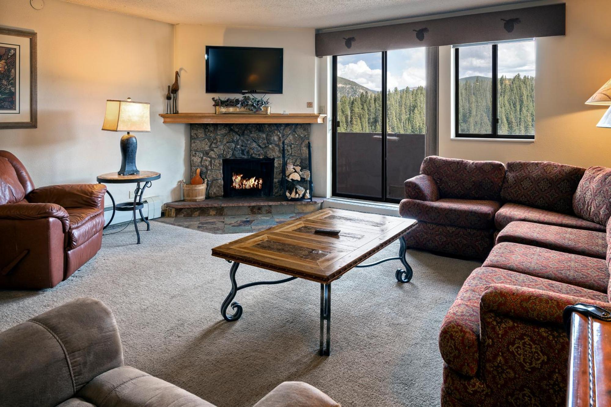 One-Bedroom Suite,1595423422:JPEG