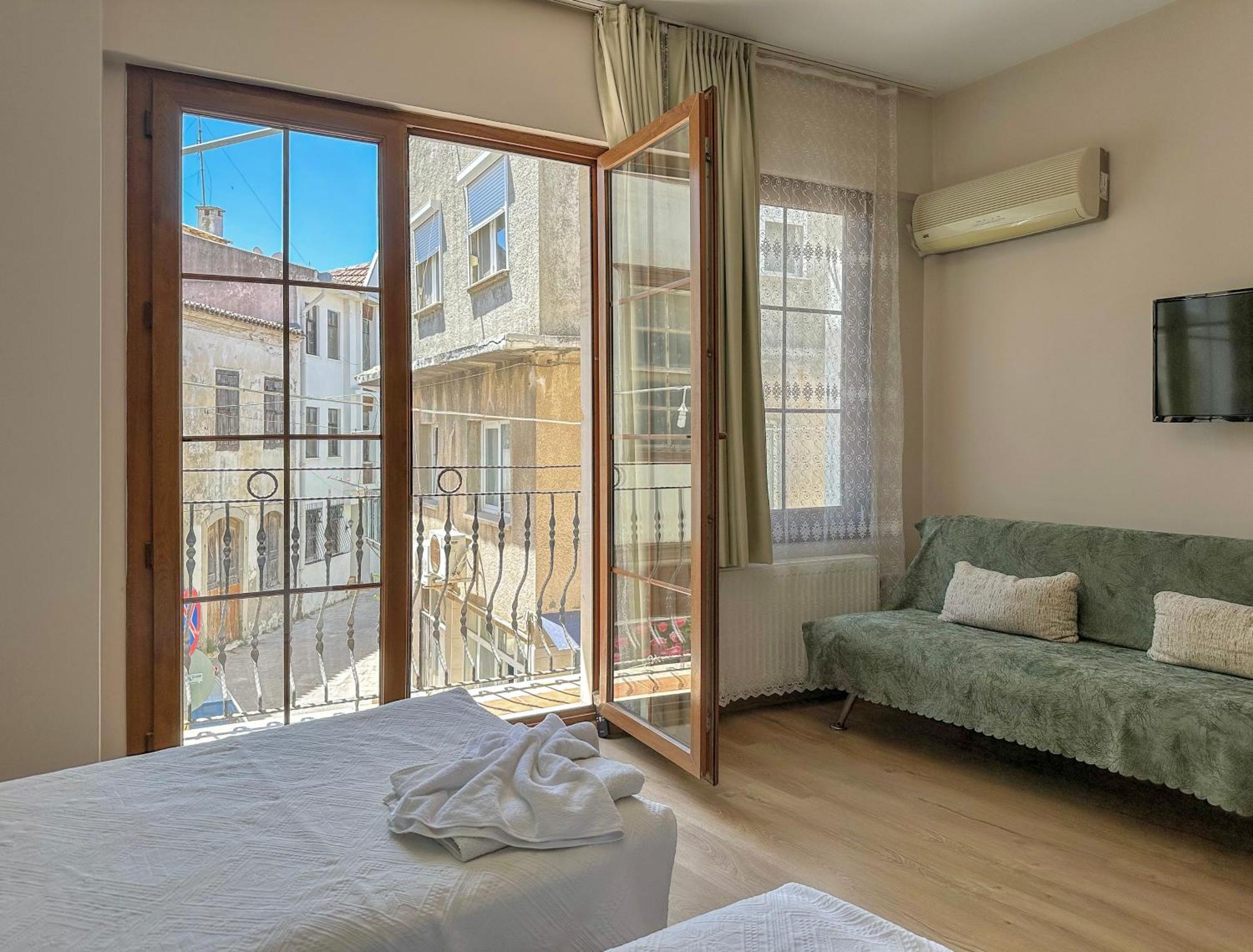 Standard Apartment,1597591393:JPEG