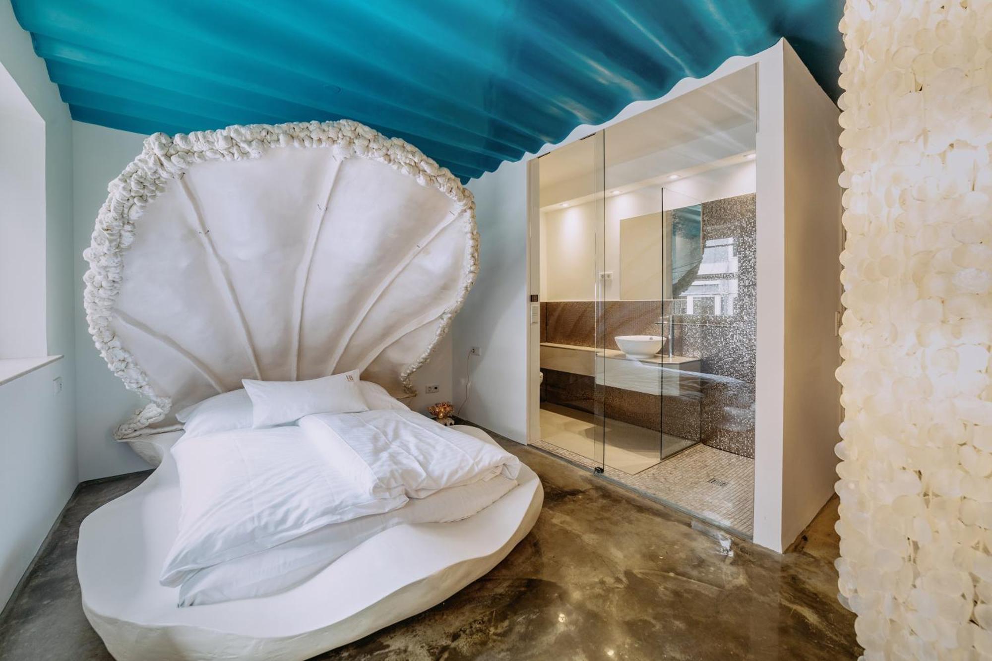 Single Room,1597599619:JPEG