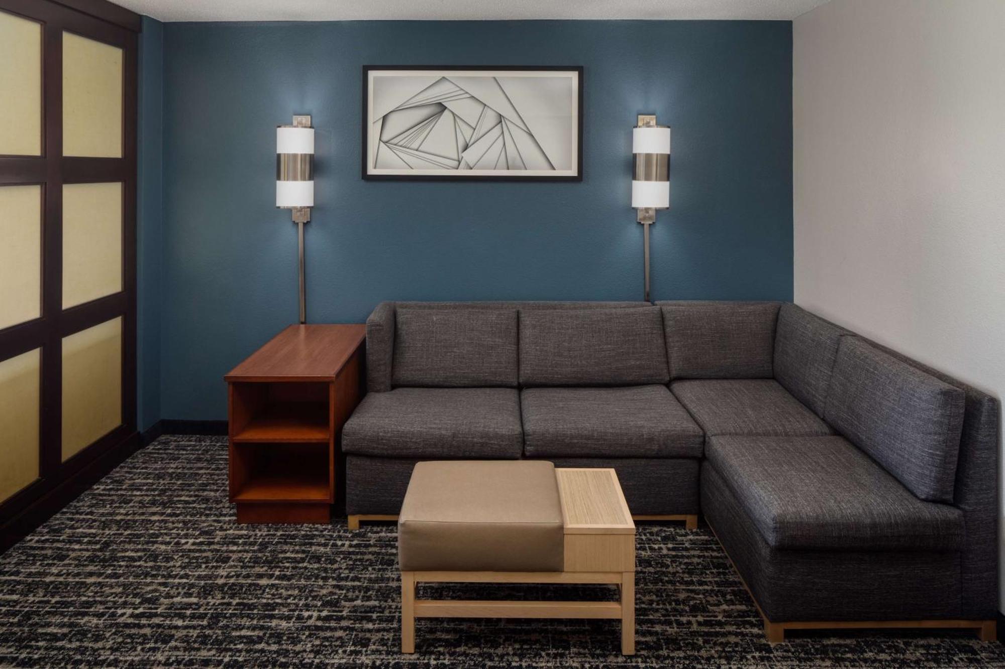 King Room with Sofa Bed - High Floor