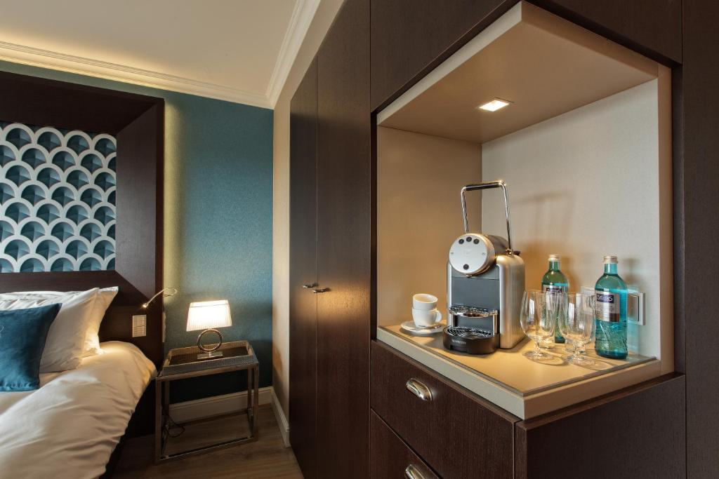 Club Double Room,16917245:JPEG