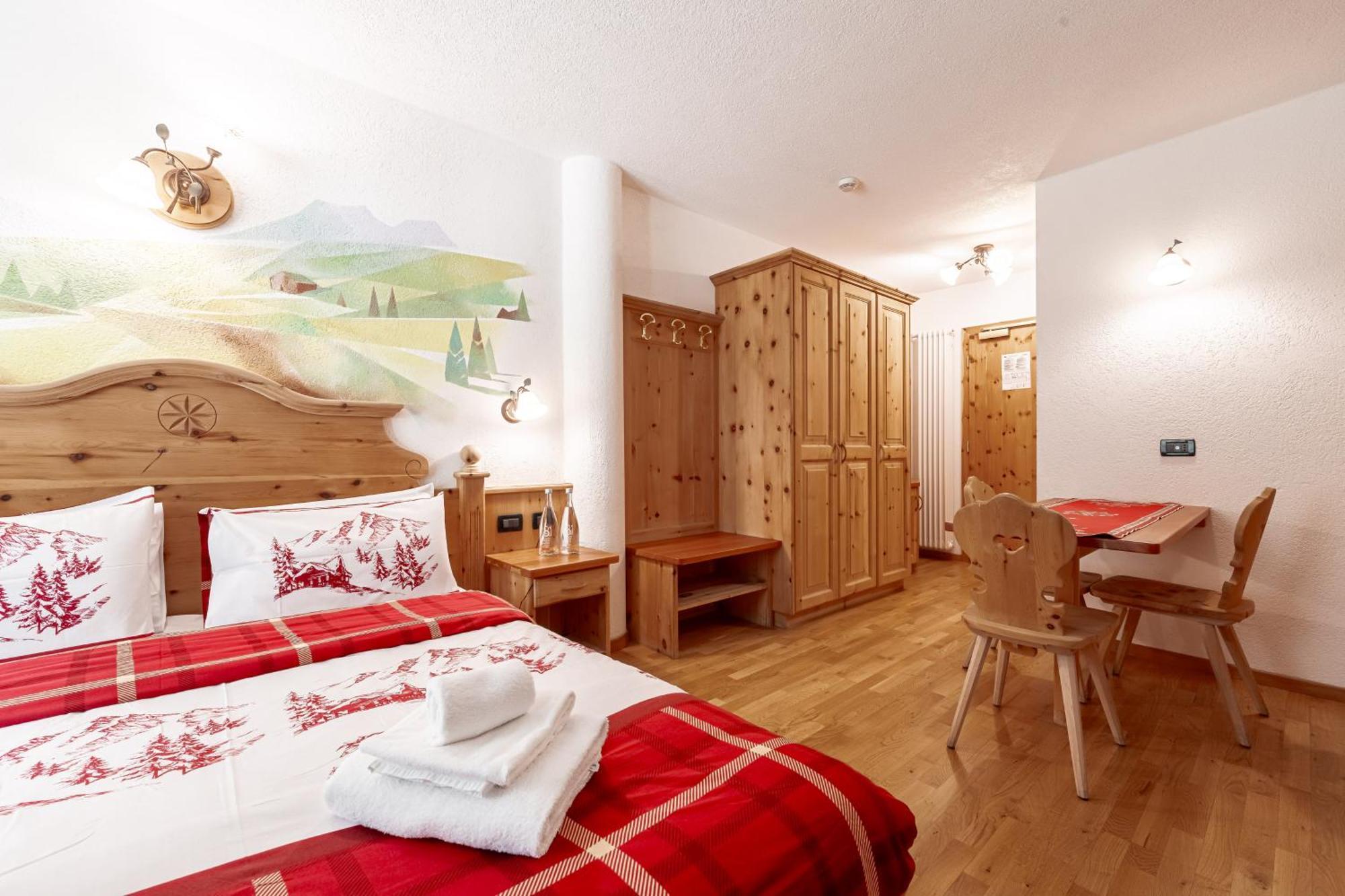 Deluxe Double Room with Balcony,1600221784:JPEG