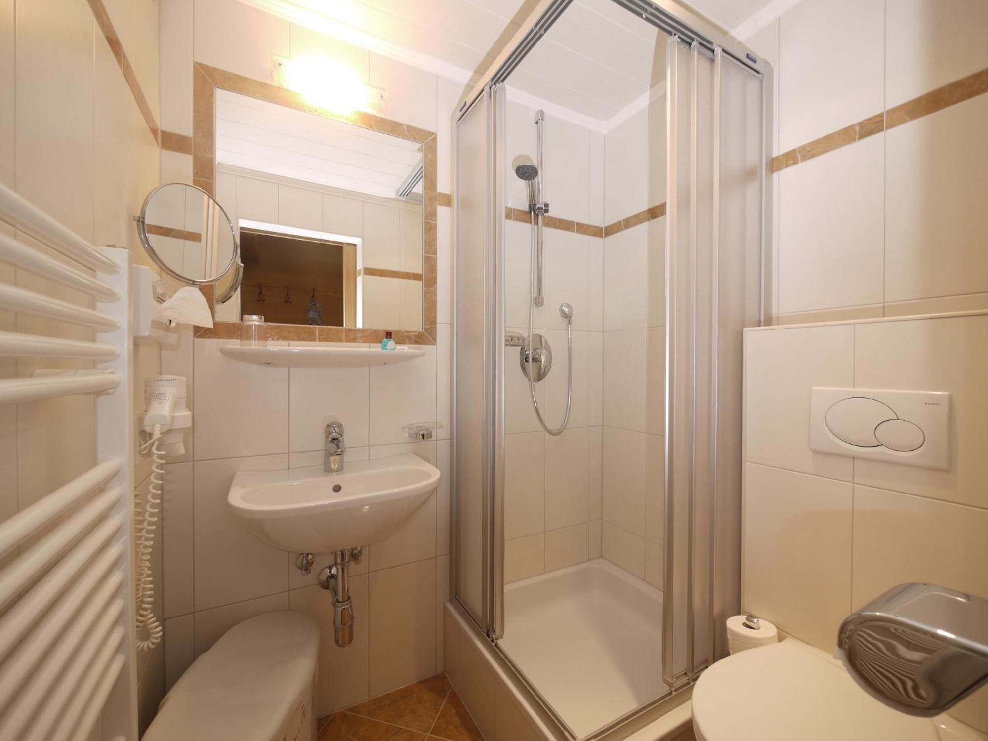 Single Room,1600566746:JPEG