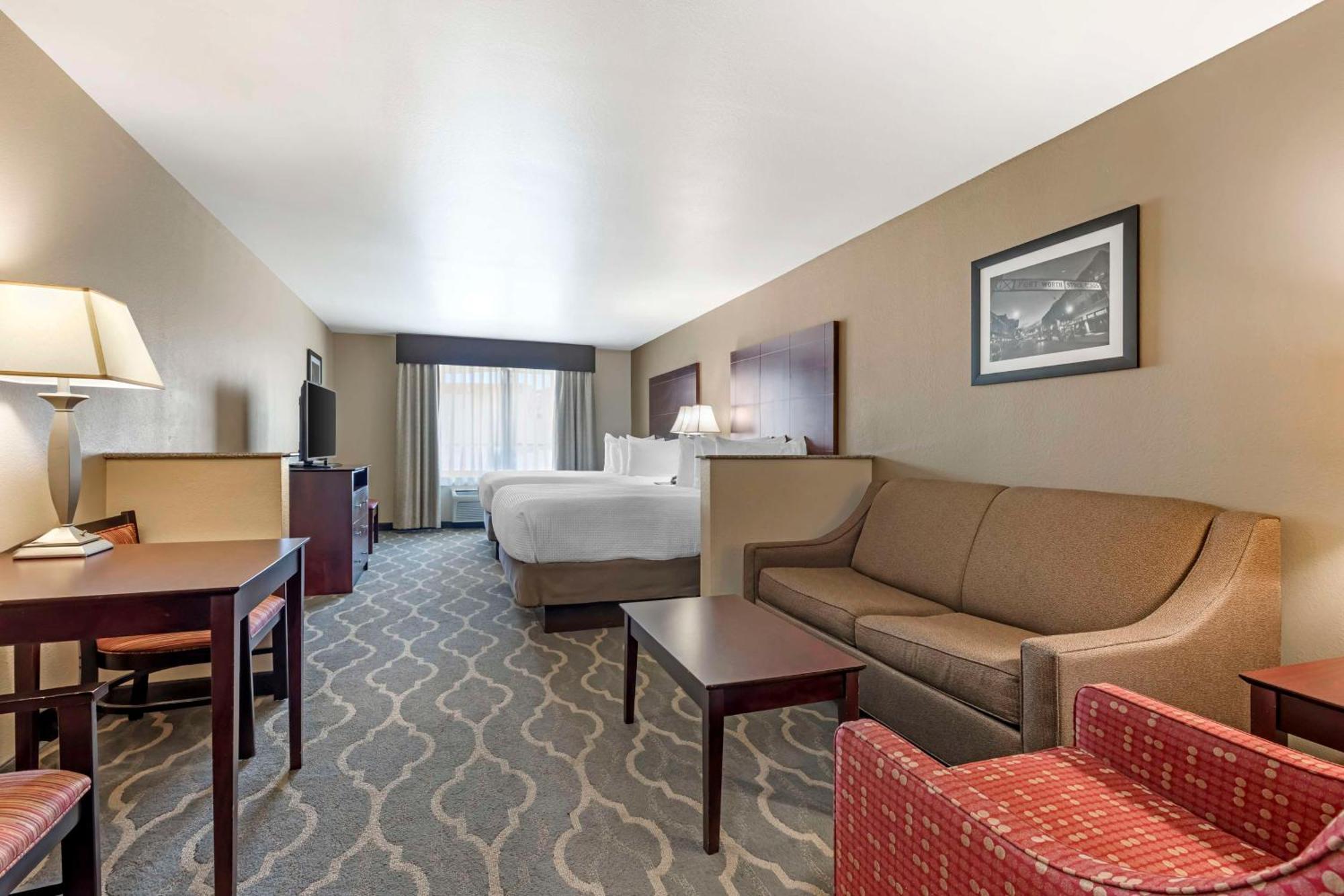 Queen Suite with Sofa Bed - Non-Smoking