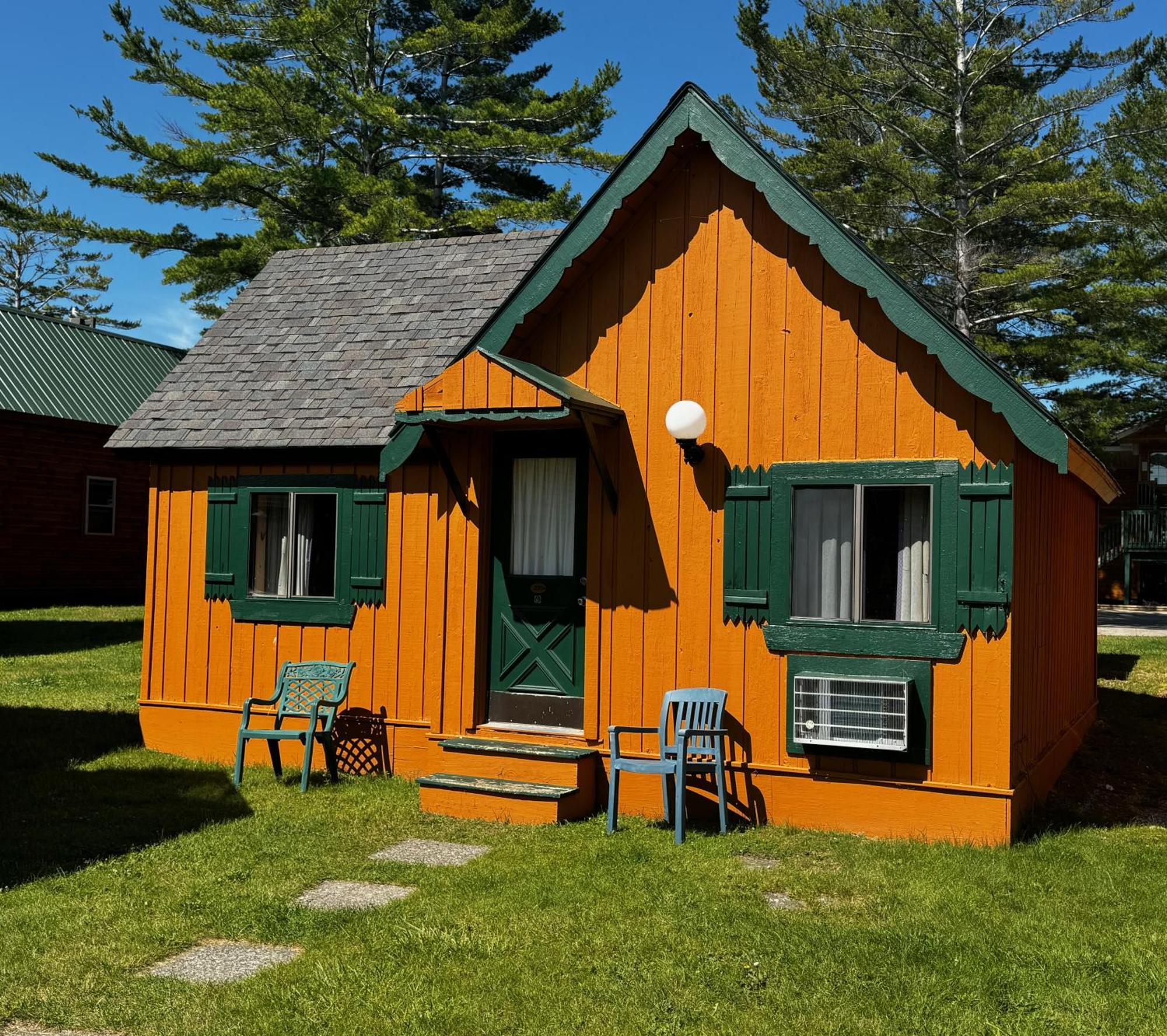 Chalet with Two Queen Beds,1600569369:JPEG