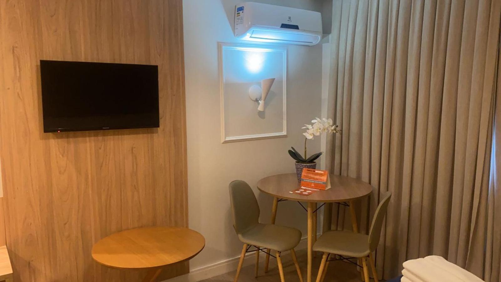 Quarto Duplo