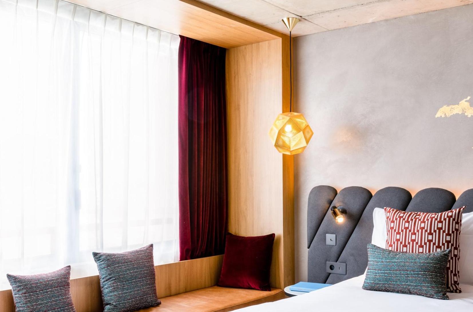 Chambre Lits Jumeaux La Muse - Vue sur Ville - Étage Supérieur