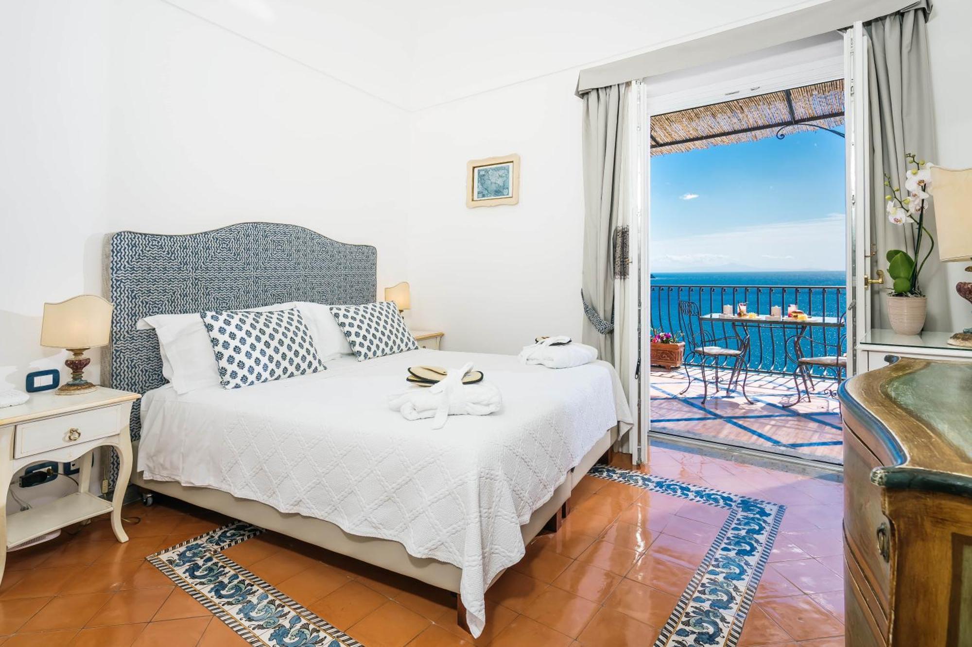 Superior Double Room with Sea View,1601680111:JPEG