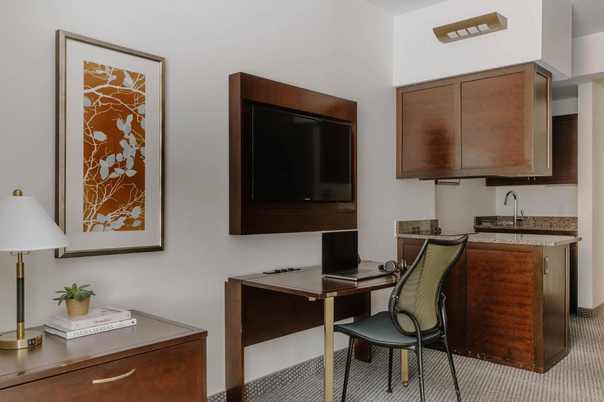 One Bedroom Suite with Kitchenette