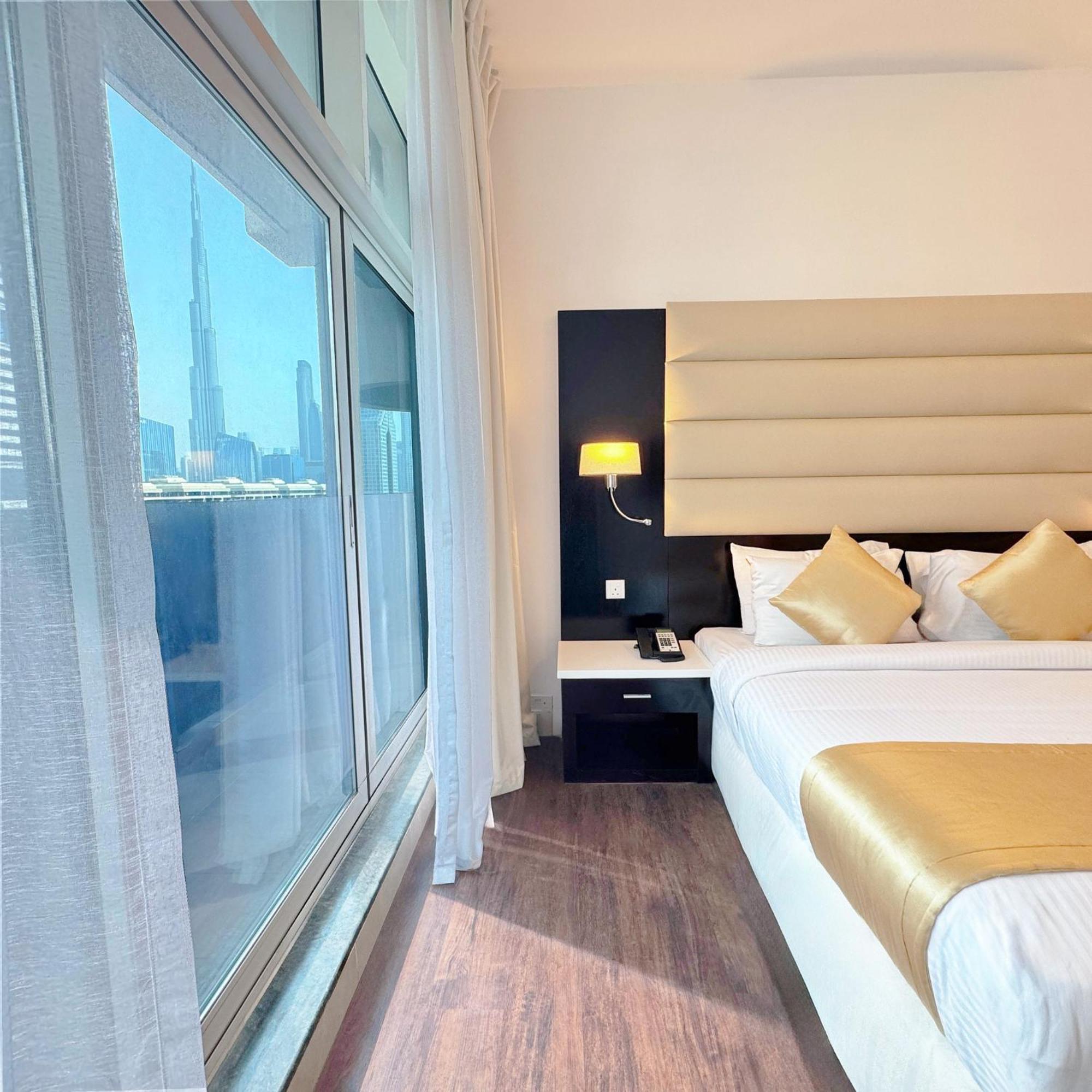 Deluxe King Room Burj Khalifa View,1602982169:JPEG