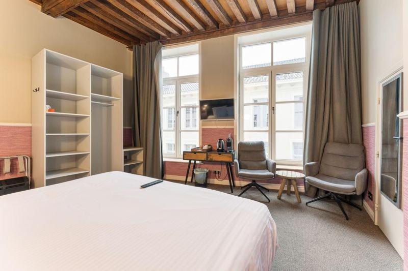 Large Double Room,1603057743:JPEG