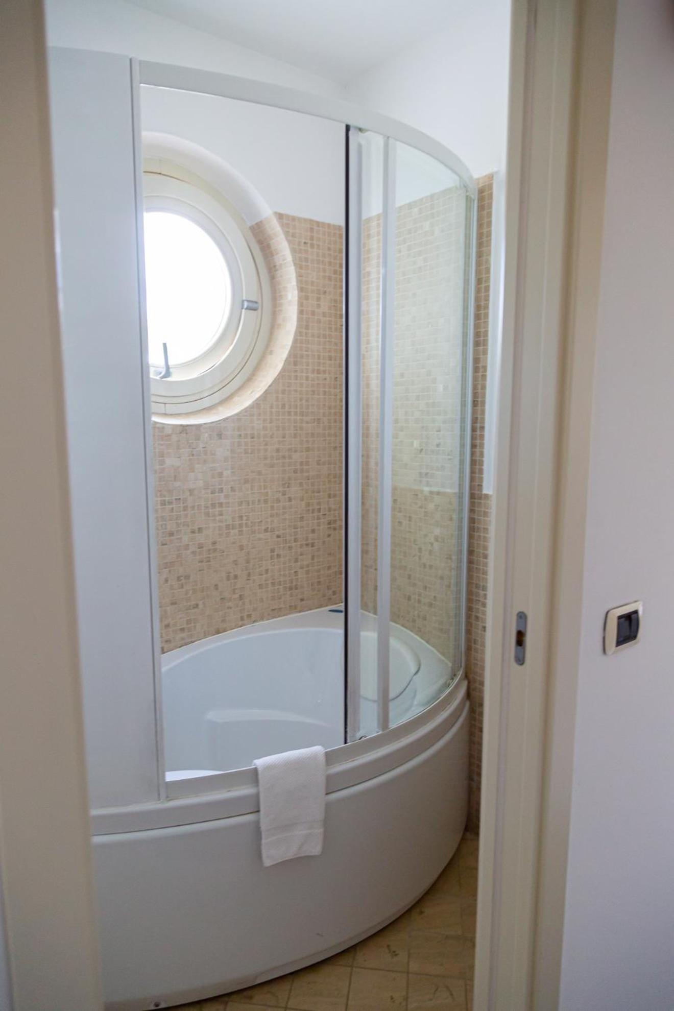 Two connecting rooms with Private Bathroom,1604078298:JPEG