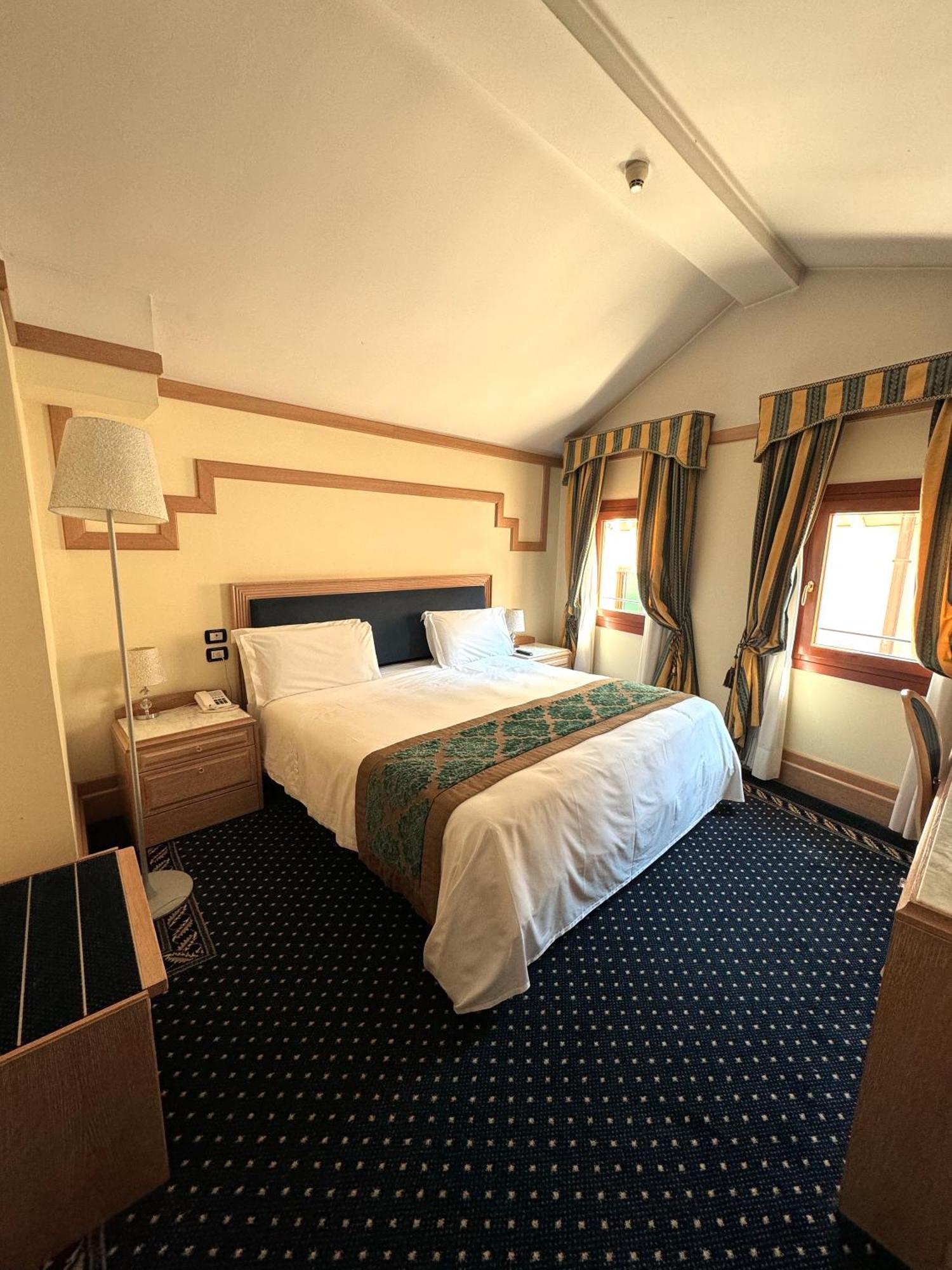 Large Double Room