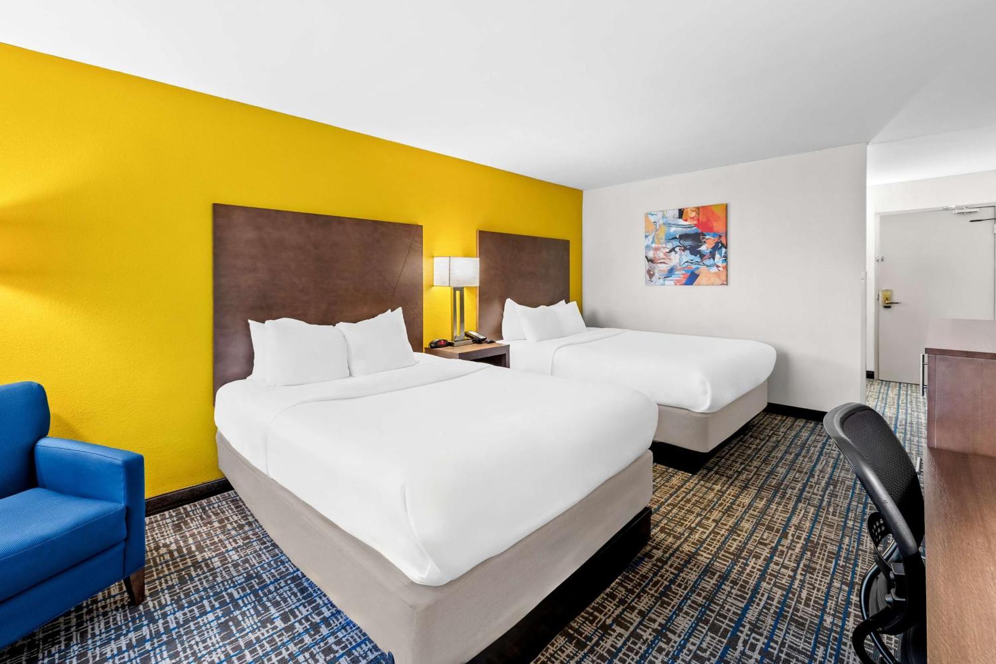 Queen Room with Two Queen Beds - Non-Smoking