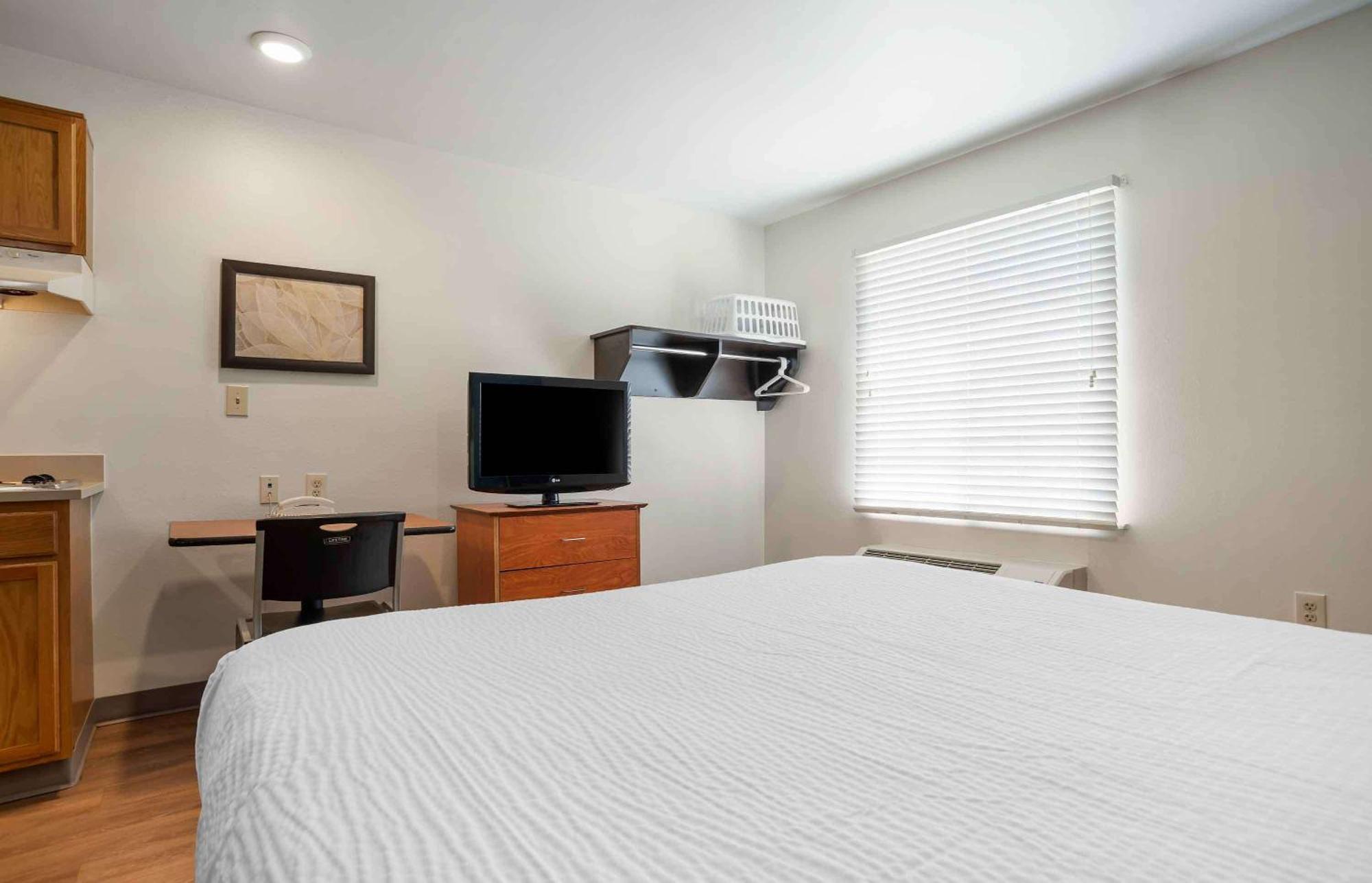 Standard Double Room - Non-Smoking