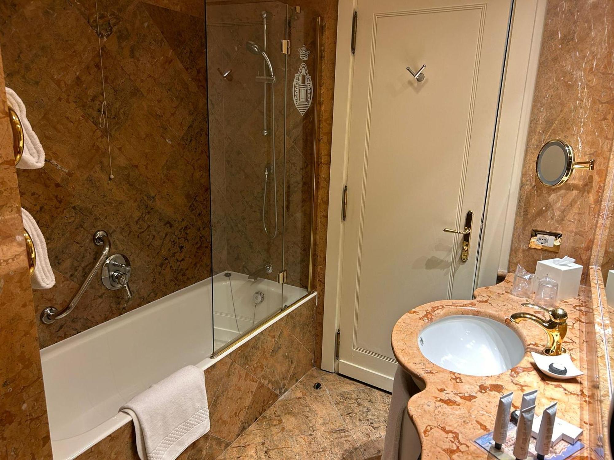 Superior Double Room,1606548911:JPEG