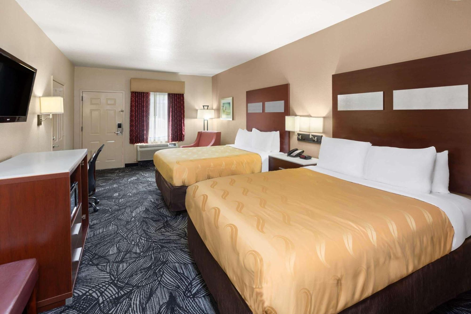 Queen Room with Two Queen Beds - Non-Smoking