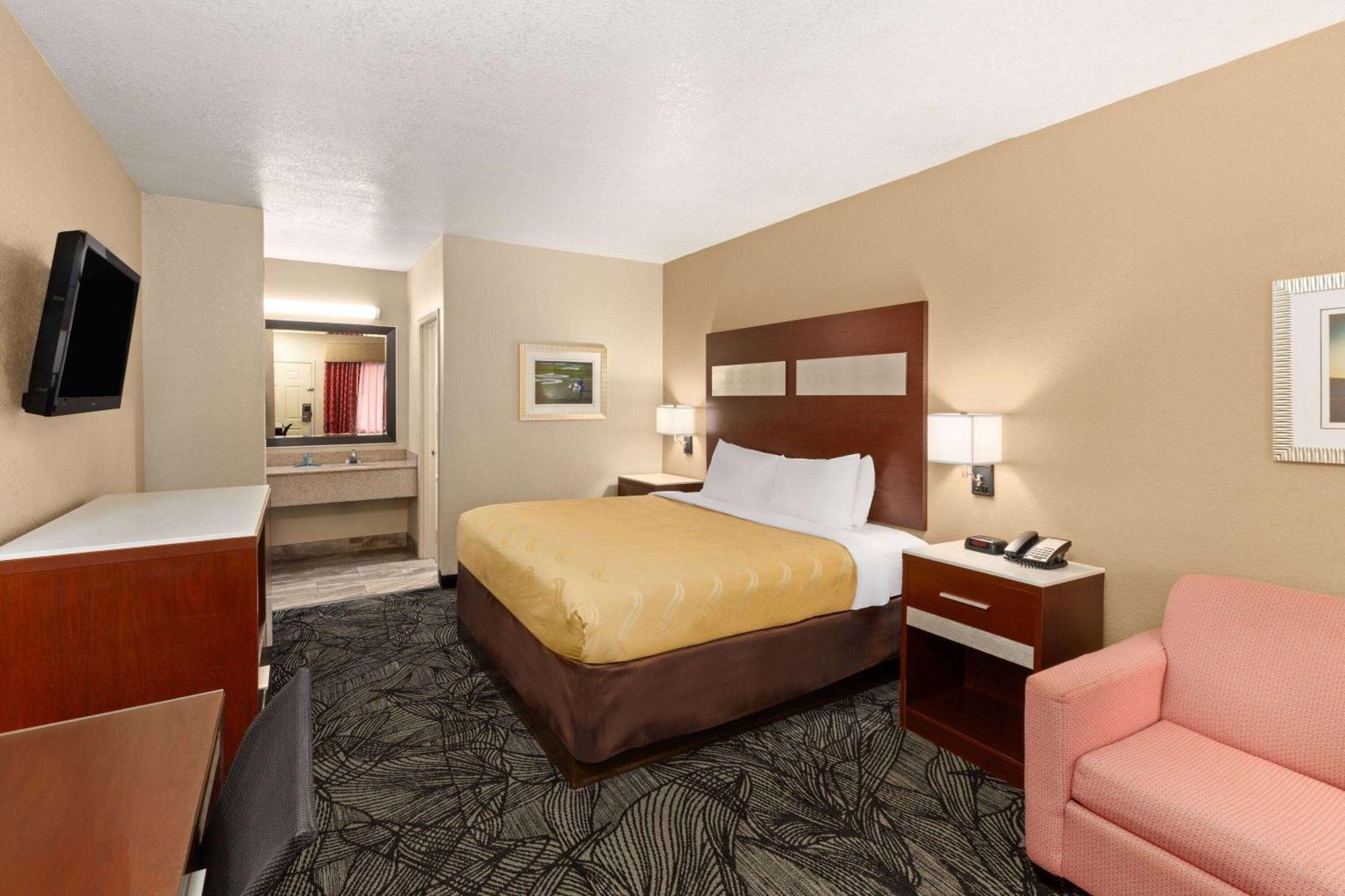 King Room - Non-Smoking