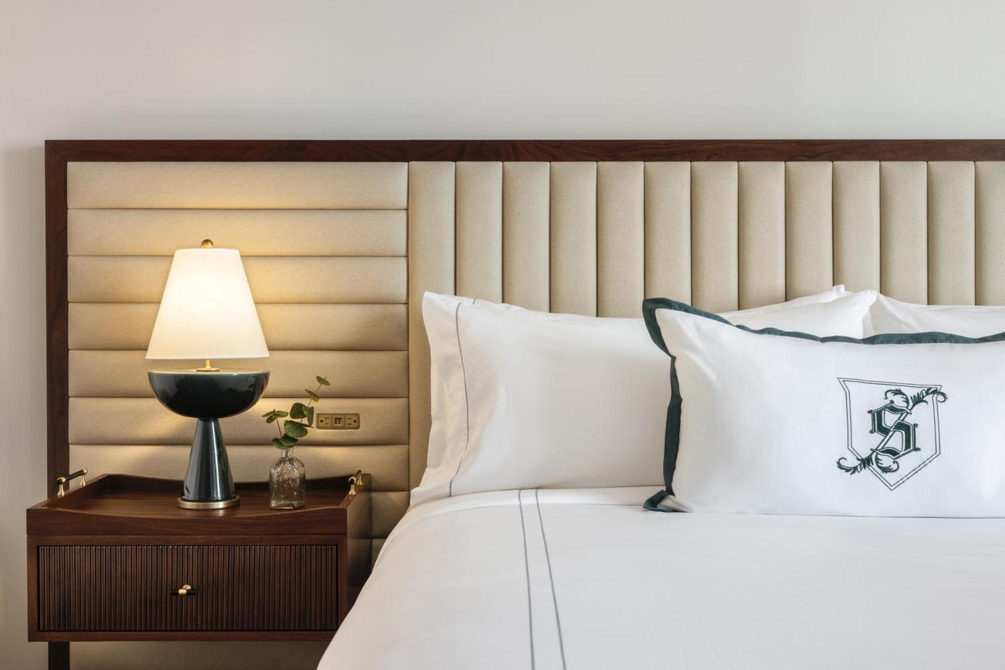 Executive King Room