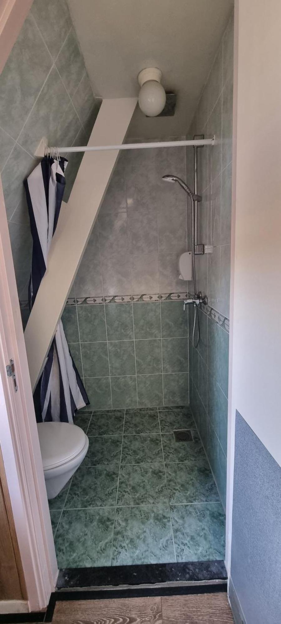 Small Single Room,1608791532:JPEG