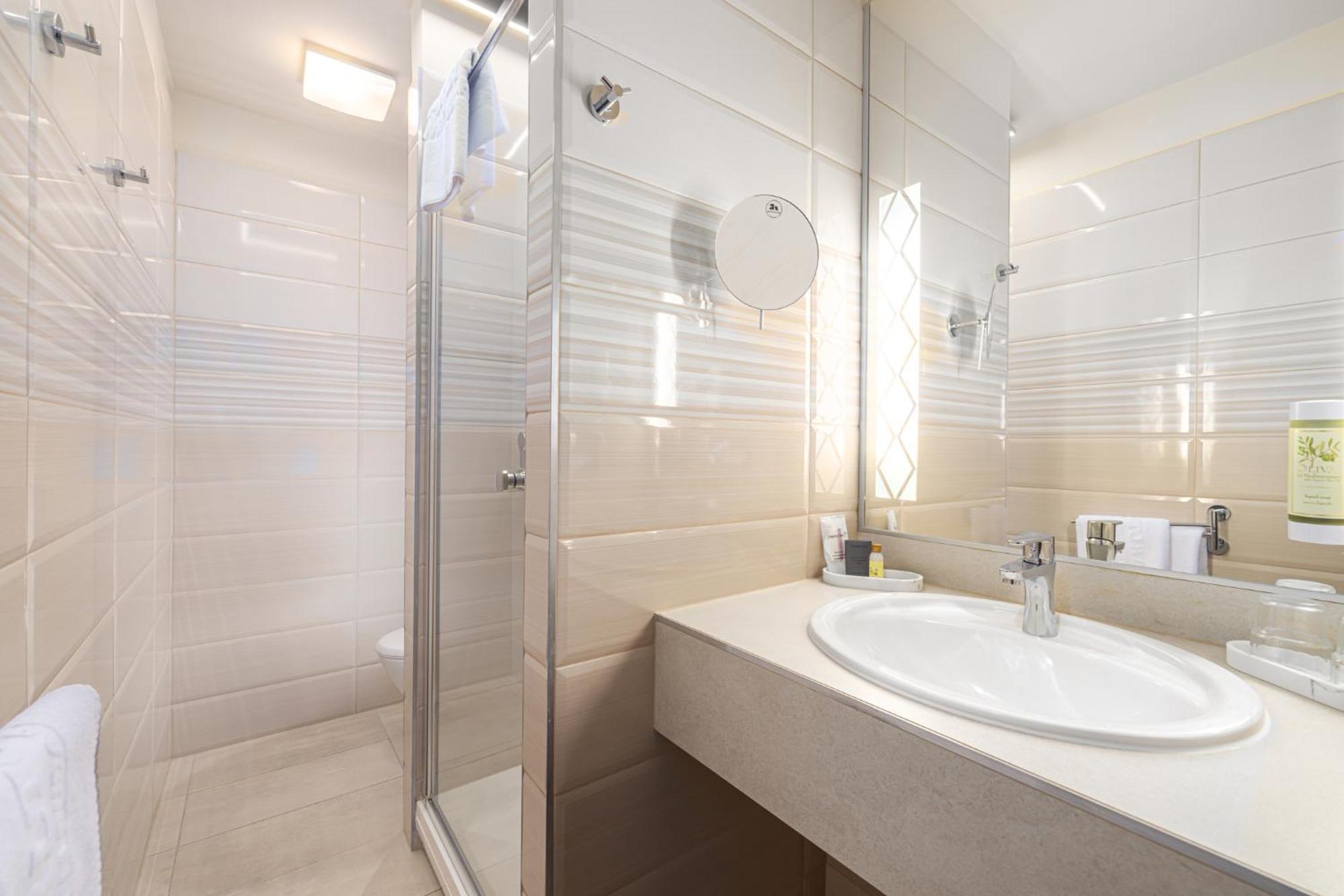 Economy Single Room
