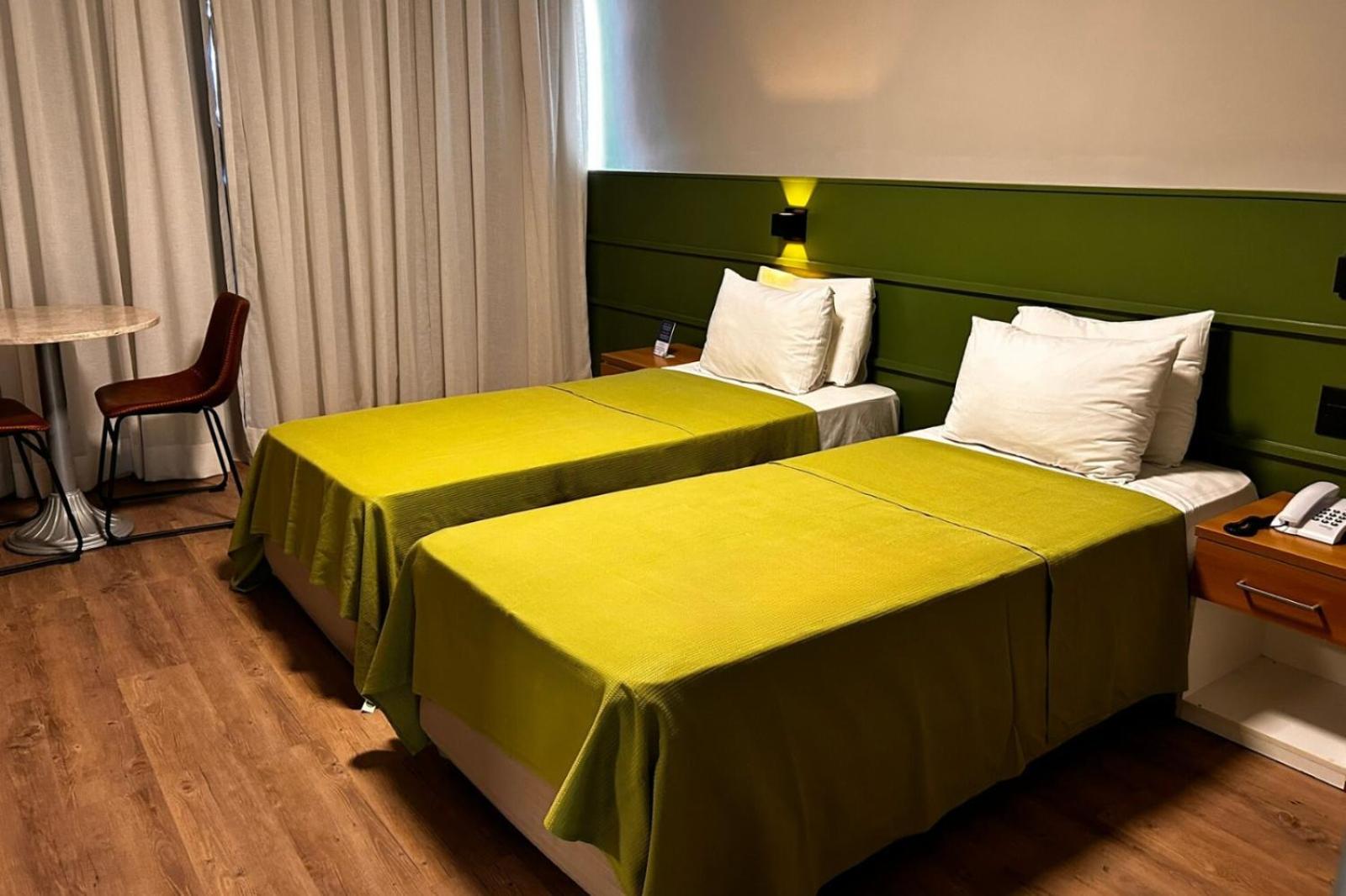 Quarto standard plus com 2 camas de solteiro