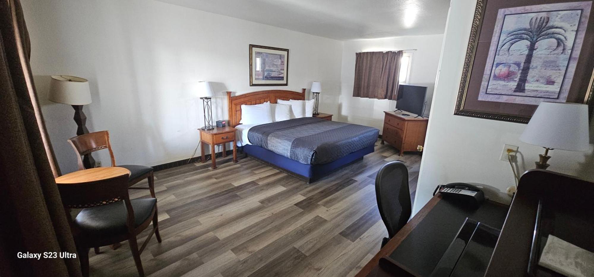 Standard King Room