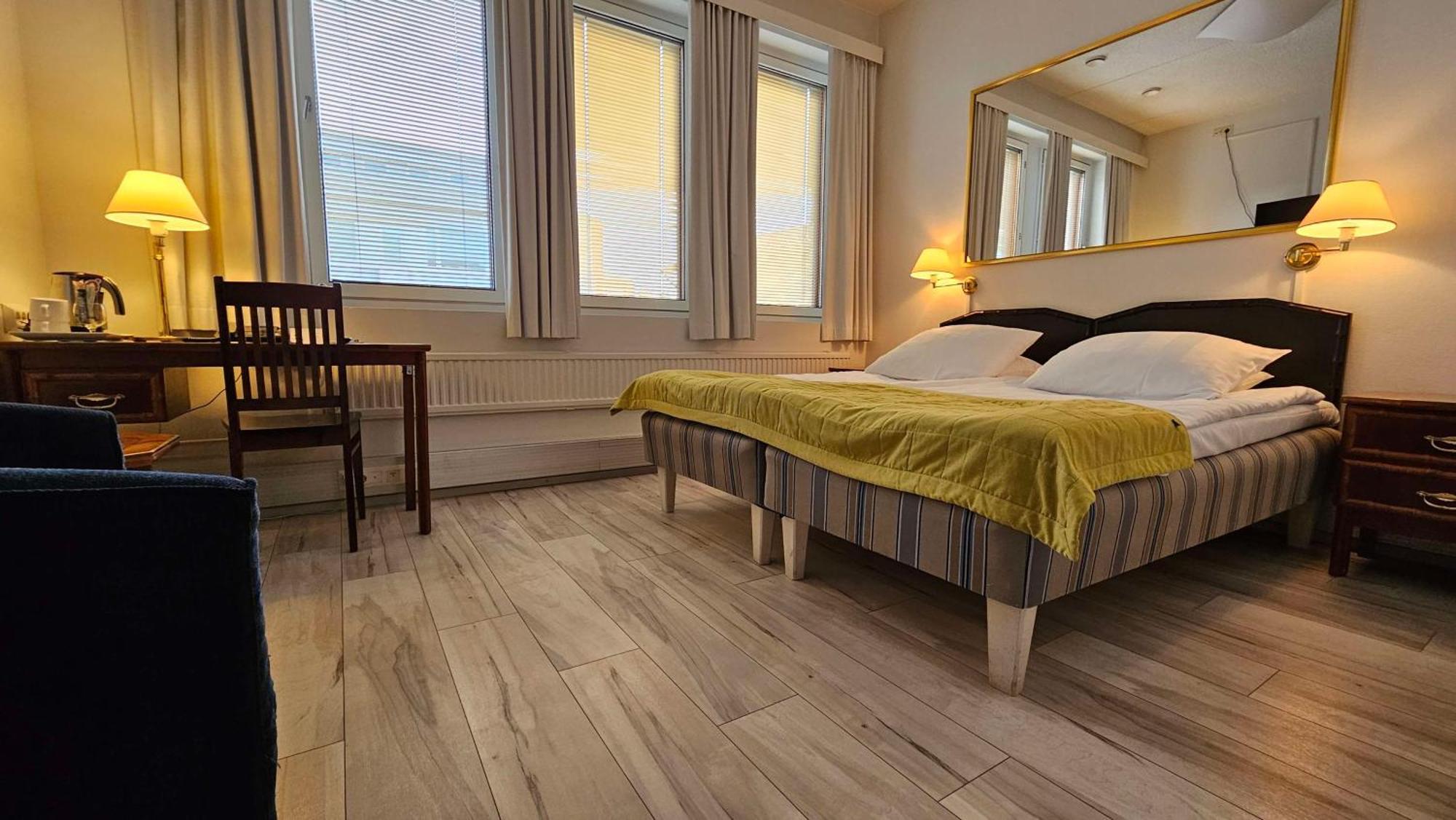 Kamer met Kingsize Bed