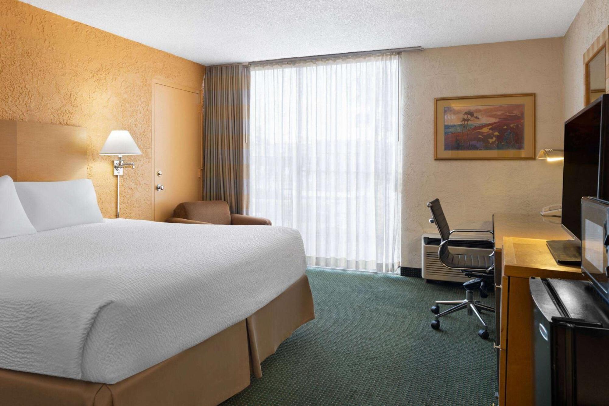 King Room - Mobility Access/Non-Smoking
