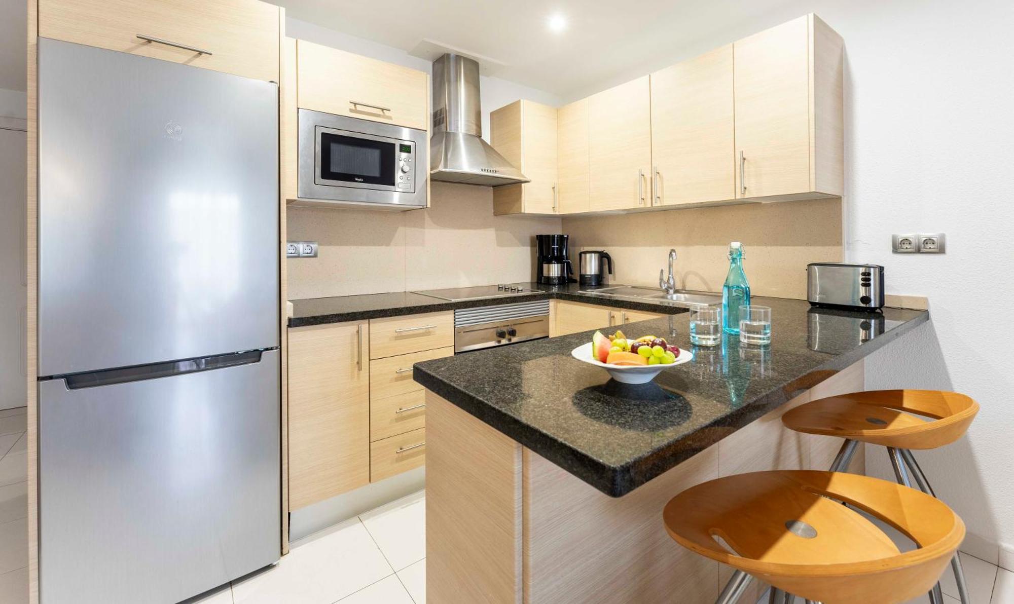 Apartamento de 1 dormitorio con vistas al mar