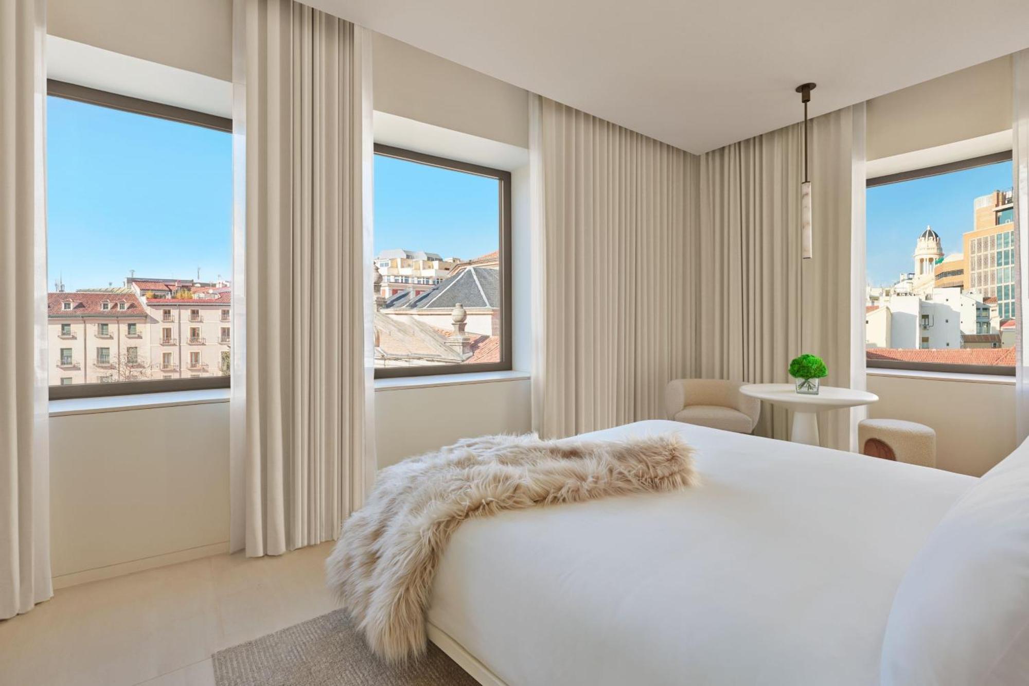 Suite de Canto com 1 Quarto e Vista Cidade