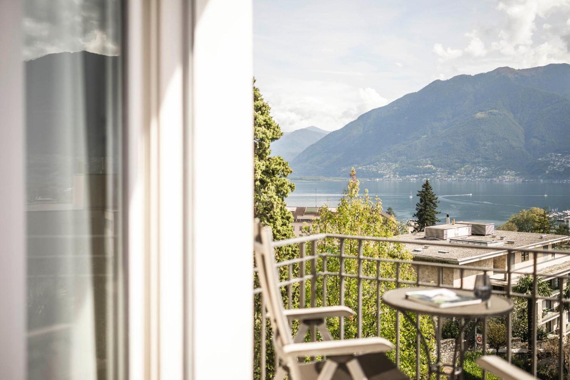 Superior Chic Double or Twin Room with Balcony and Lake View,1615645057:JPEG