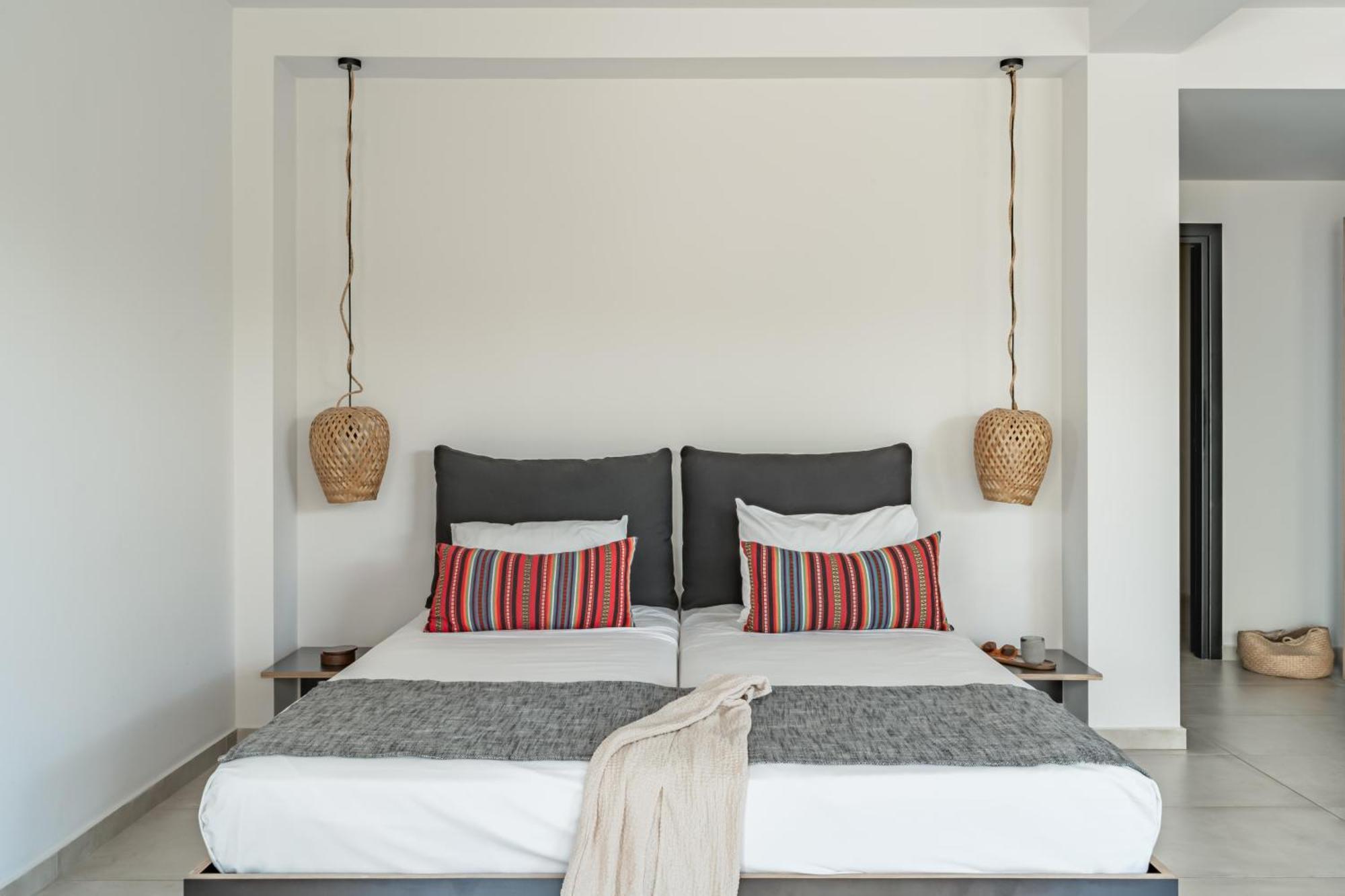 Triple Room,1615655922:JPEG