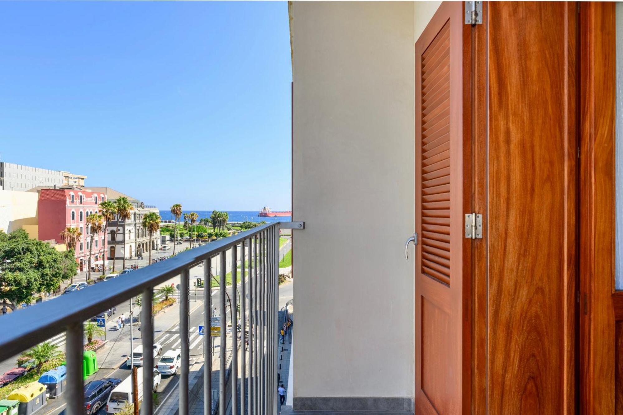 Apartamento con balcón