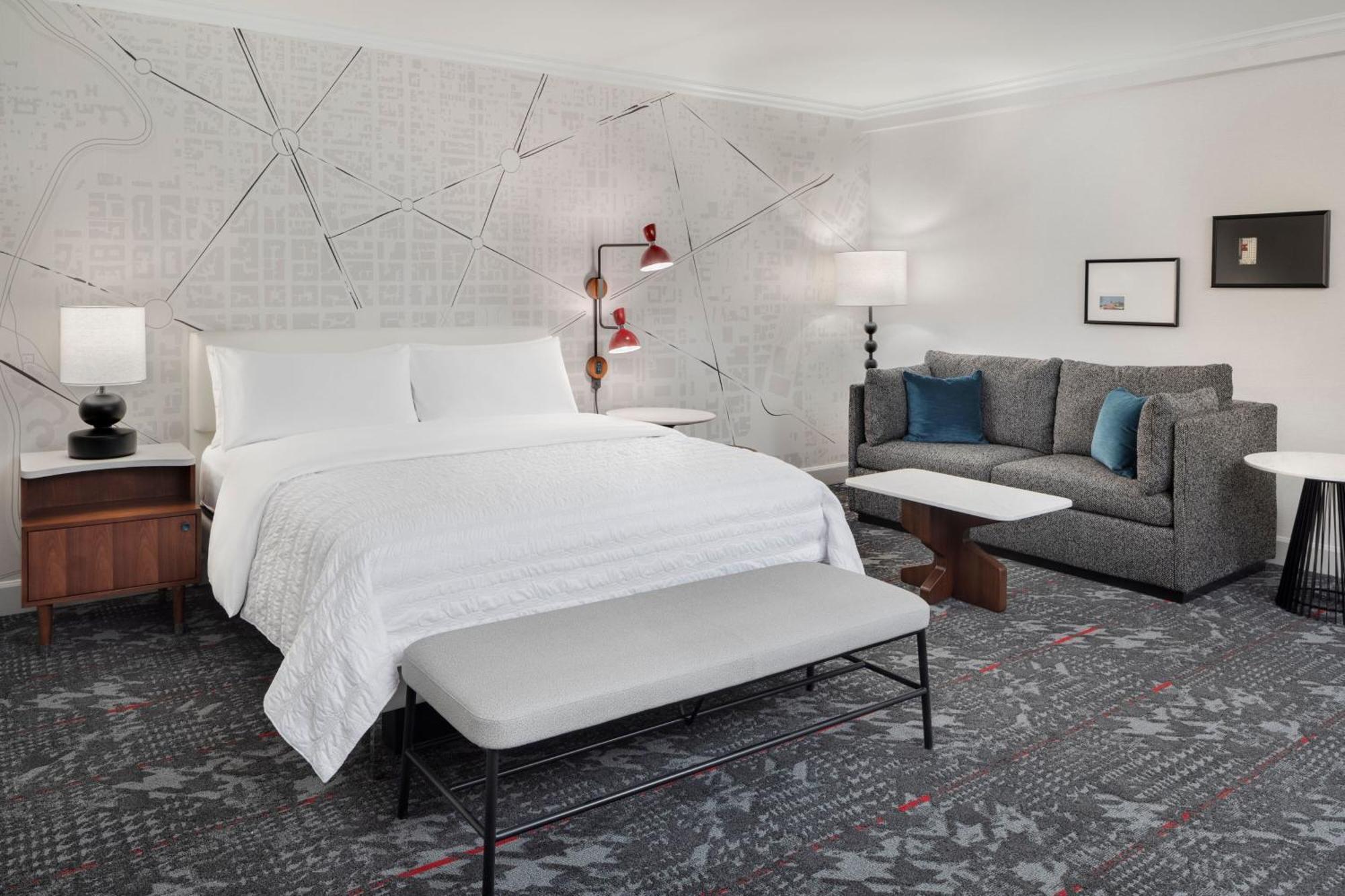 Junior King Suite,1616418642:JPEG