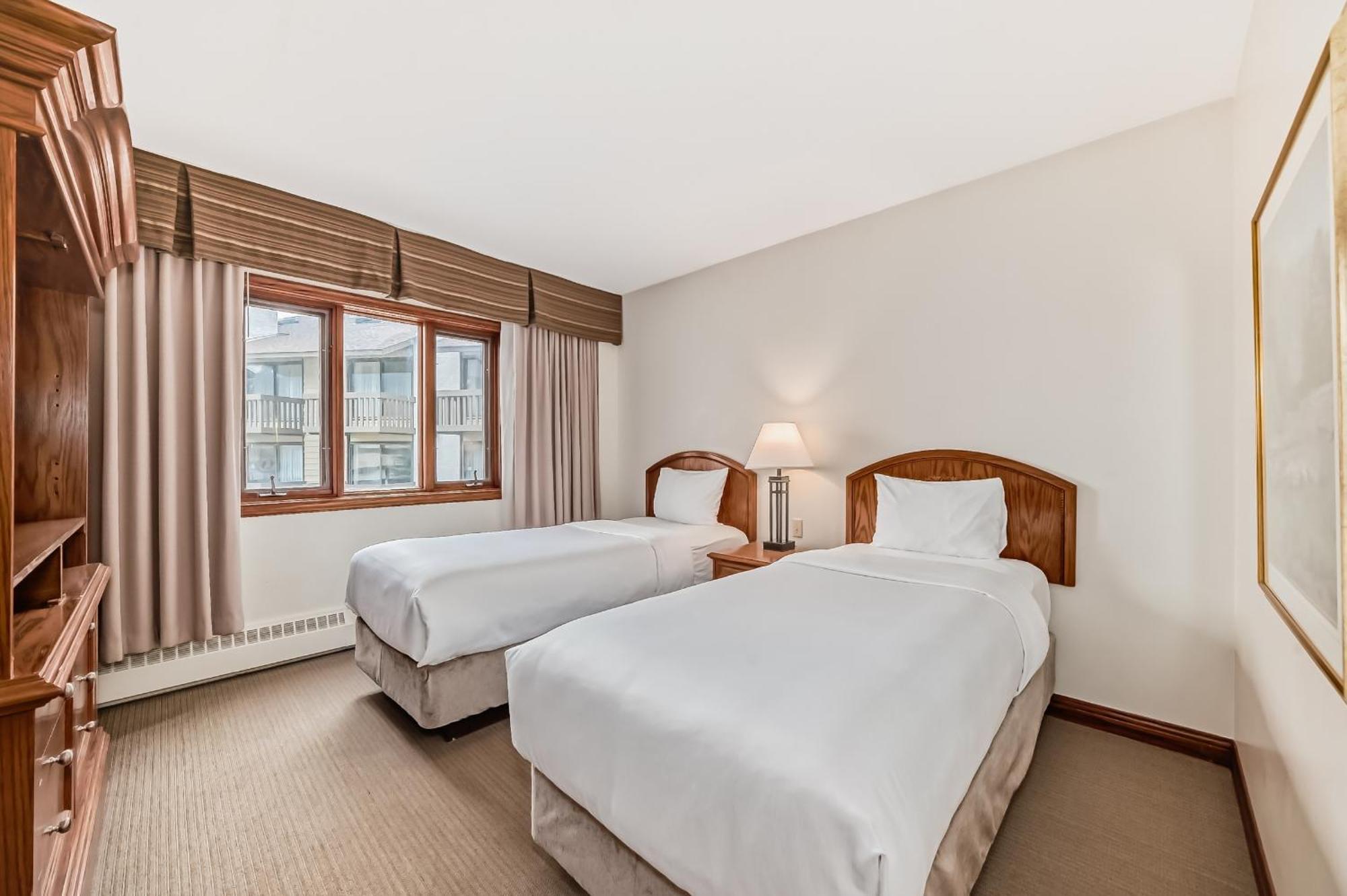 Executive Suite met Kingsize Bed en 2 Eenpersoonsbedden