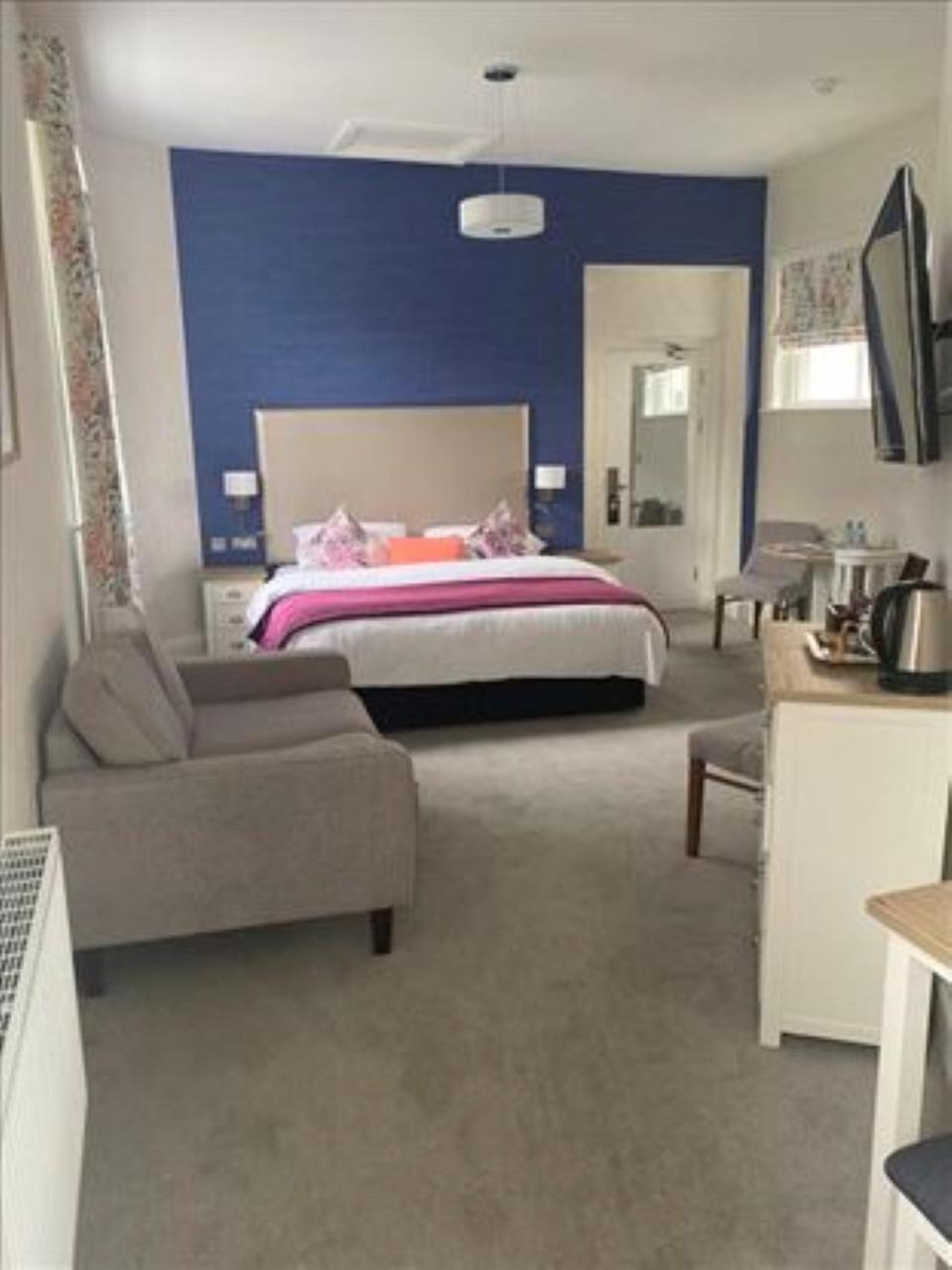 Standard Family Room