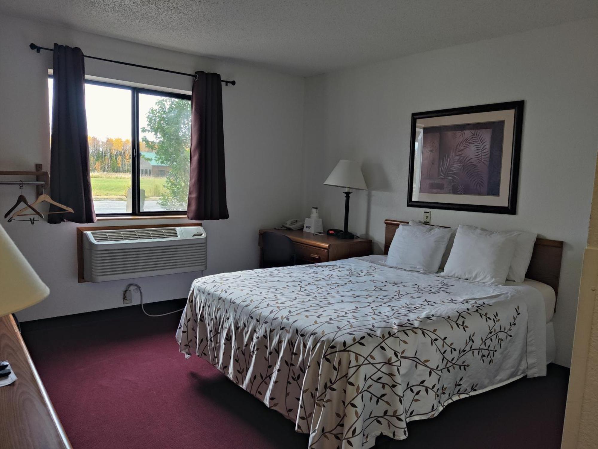 Queen Room - Disability Access