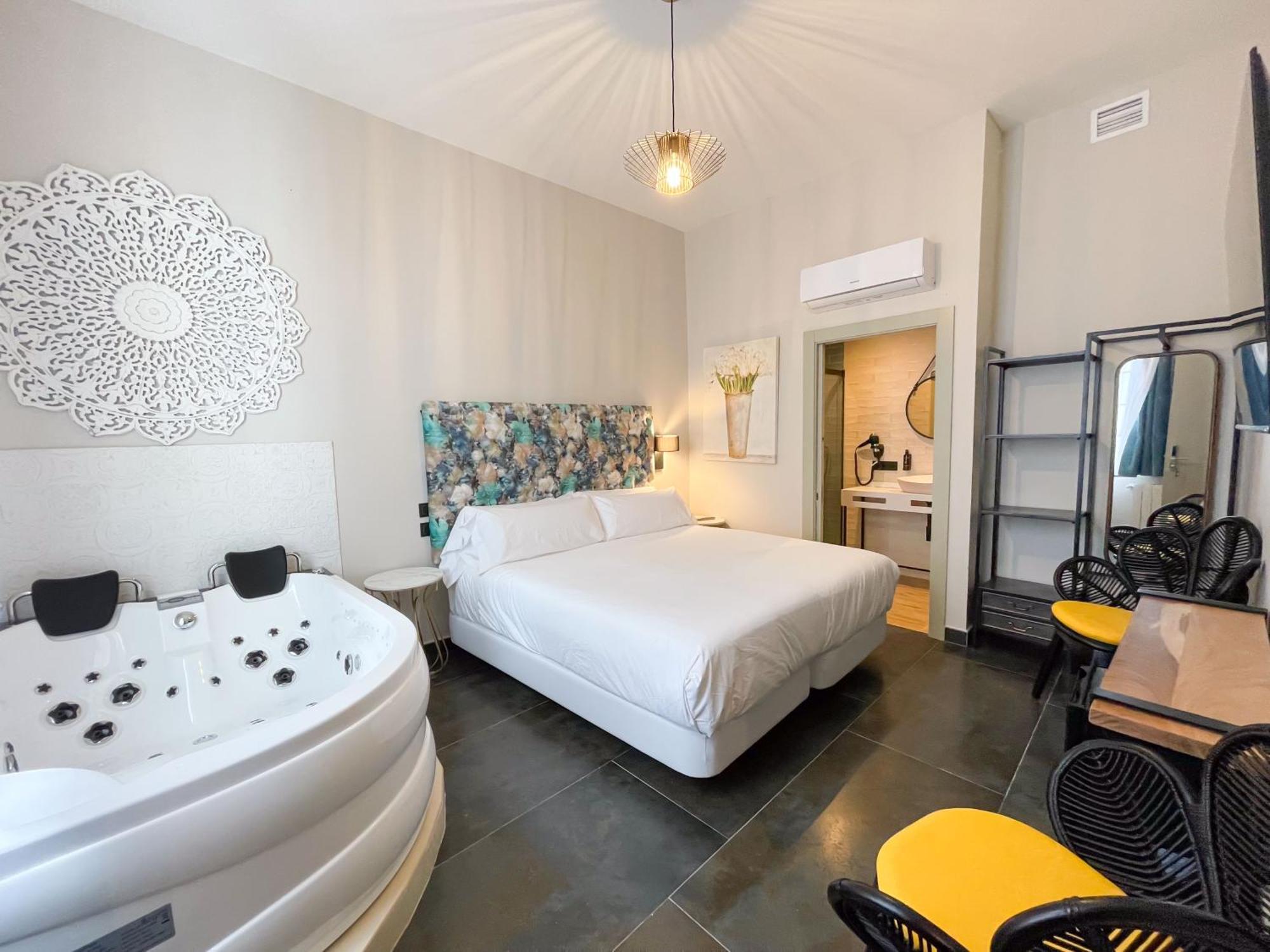 Quarto com Banheira de Hidromassagem